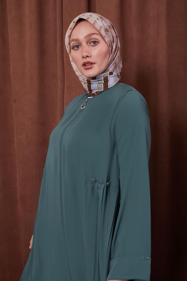 Yeşil Yanları Pileli Düğme Detaylı Ferace