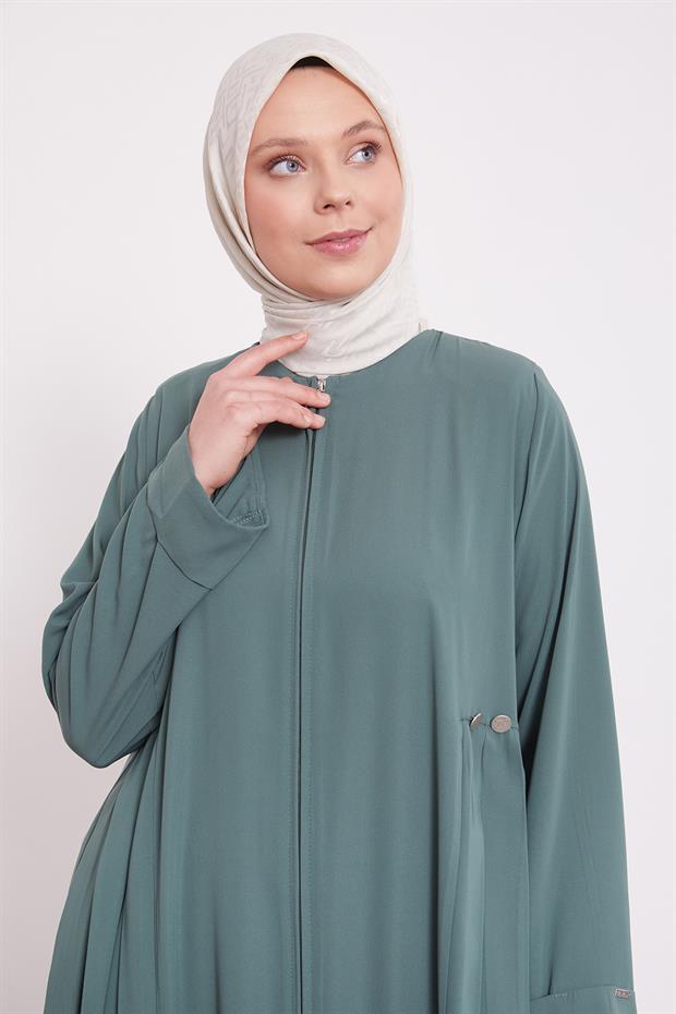 Yeşil Yanları Pileli Düğme Detaylı Ferace