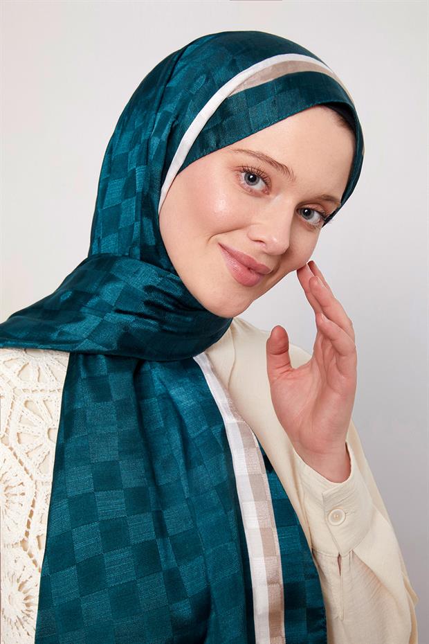 Zümrüt Yeşili Çizgili Dama Desen Monogram Şal