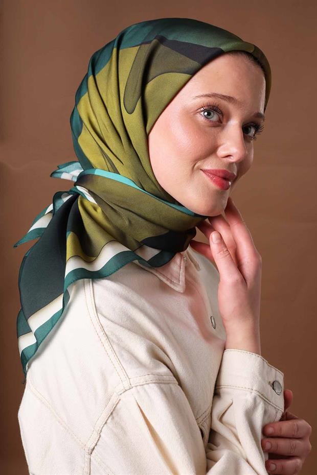 Zümrüt Yeşili Parçalı Desen Aura Eşarp