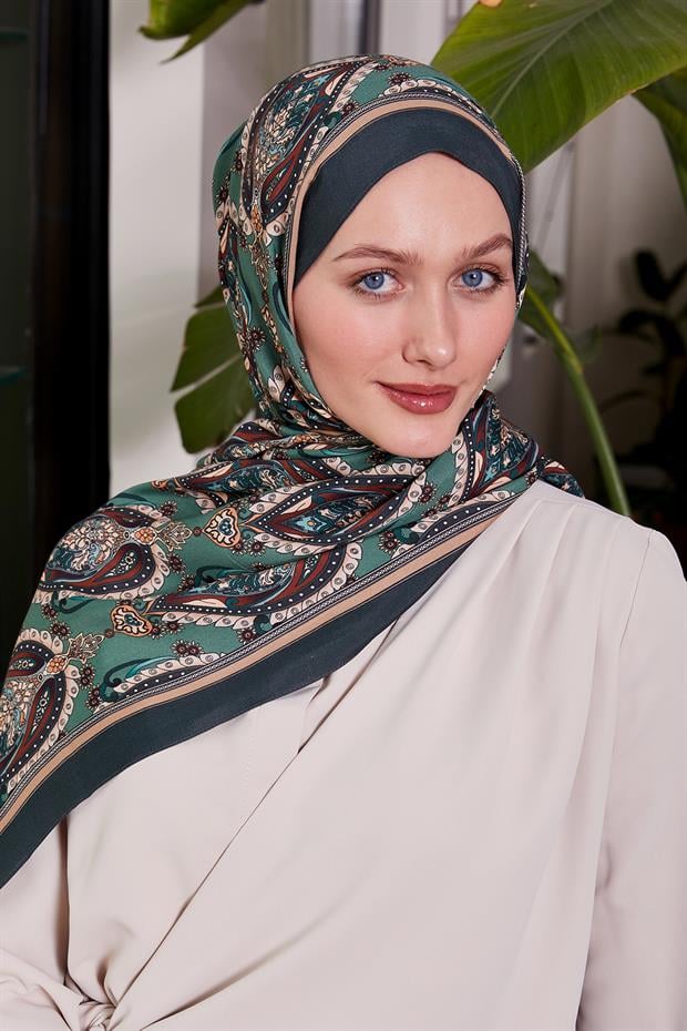 Zümrüt Yeşili Soft Etnik Desen Royal Şal