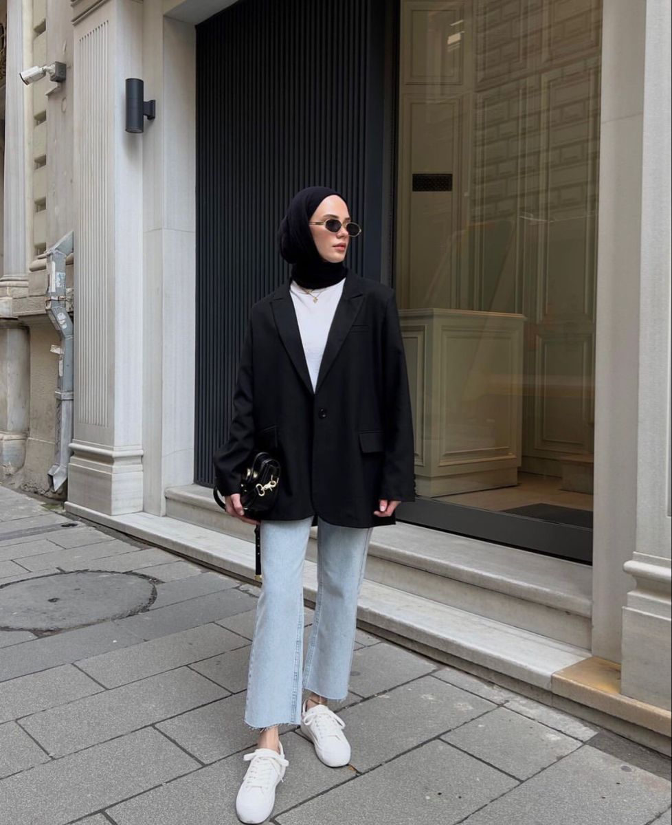 Siyah Blazer Ceket Tesettür Kombin Modelleri