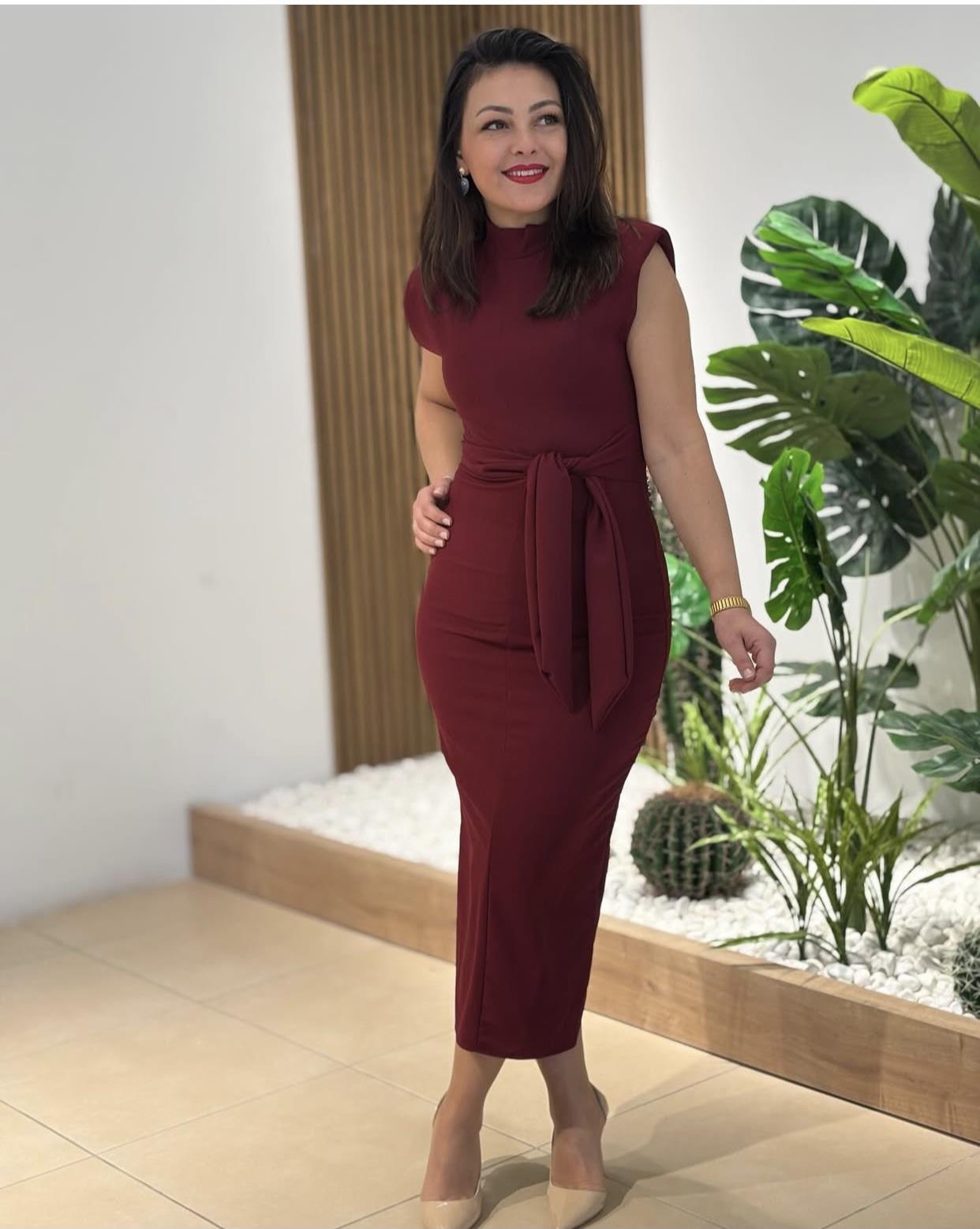 Bordo Crep Kumaş Kuşaklı Elbise