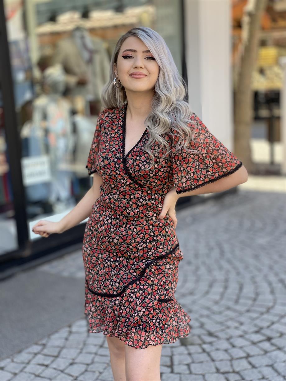 Çiçekli Çıtır Desen Elbise
