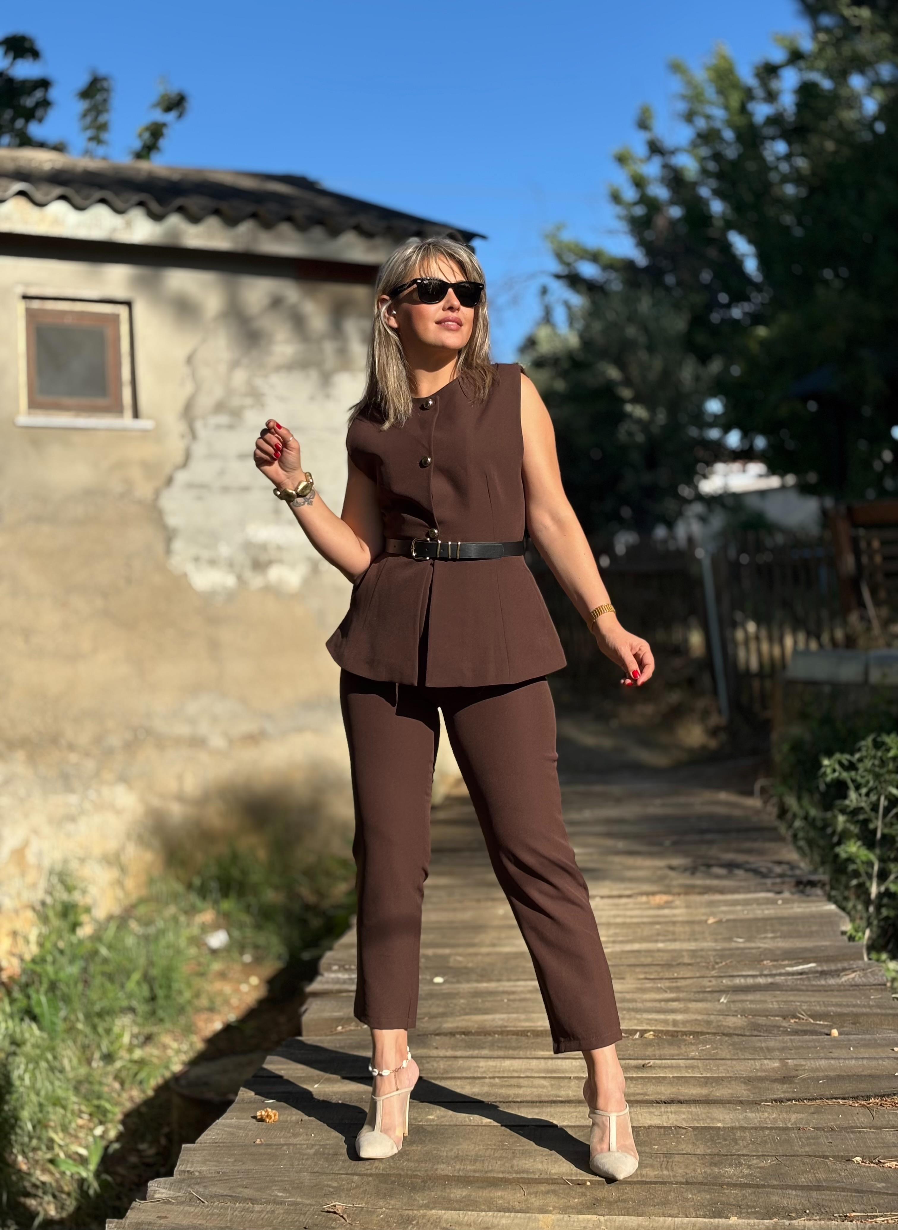 Kahve Yelekli Takım