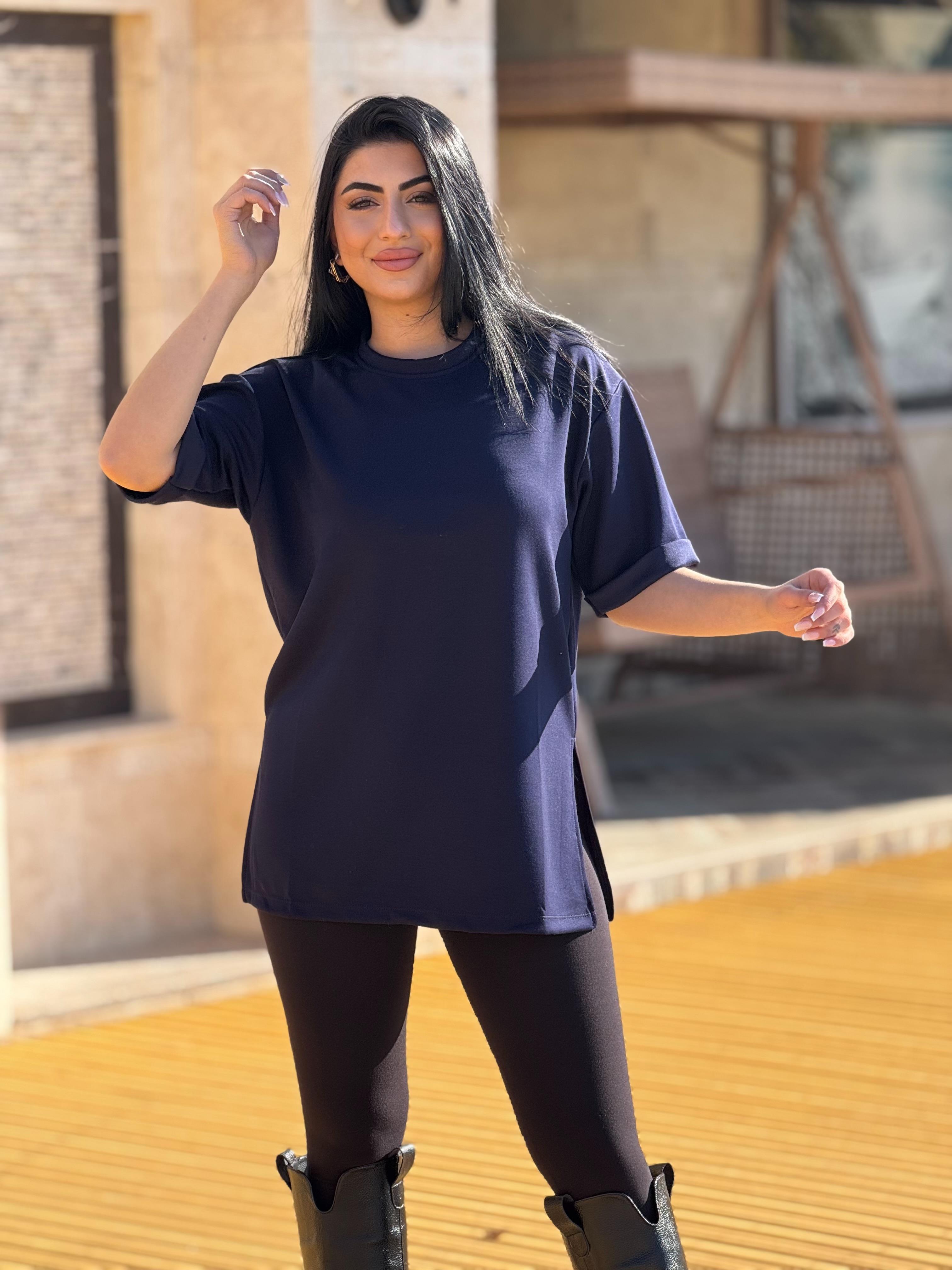 Lacivert Duble Kol Yan Detayı Yırtmaçlı Basic Tshirt
