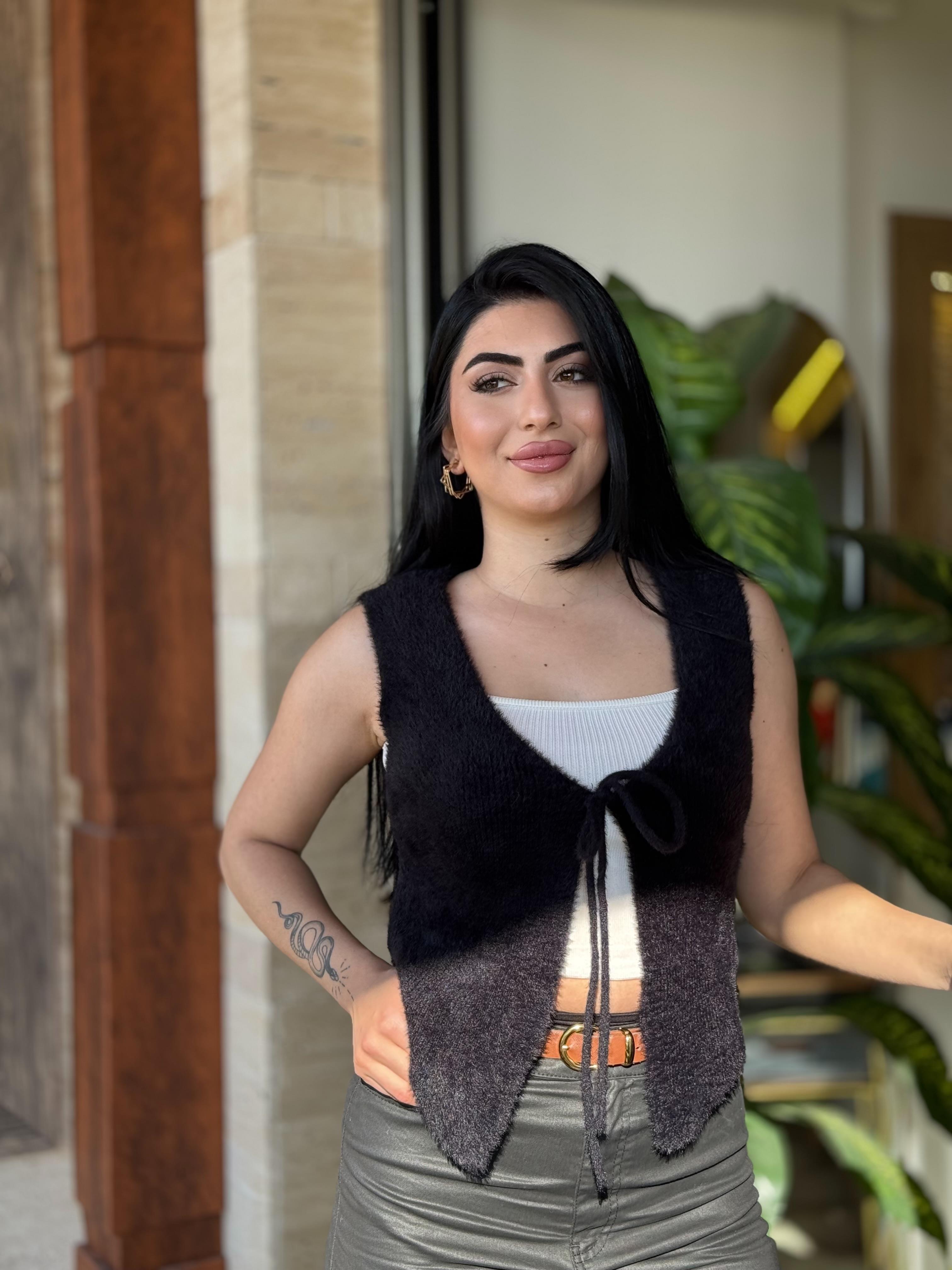 Yumoş Siyah Yelek