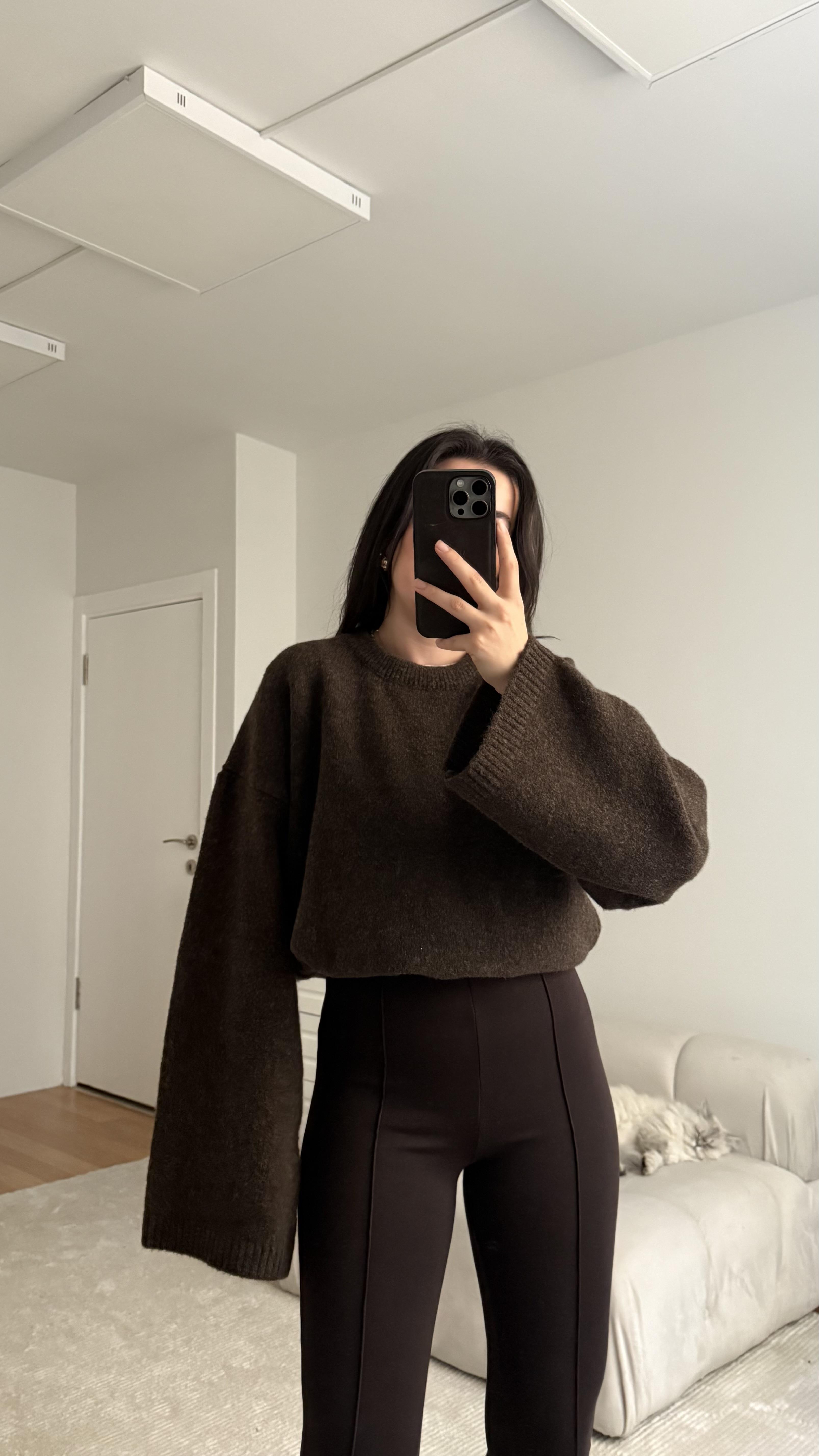 Acı Kahve Oversize İspanyol Kol Triko Kazak