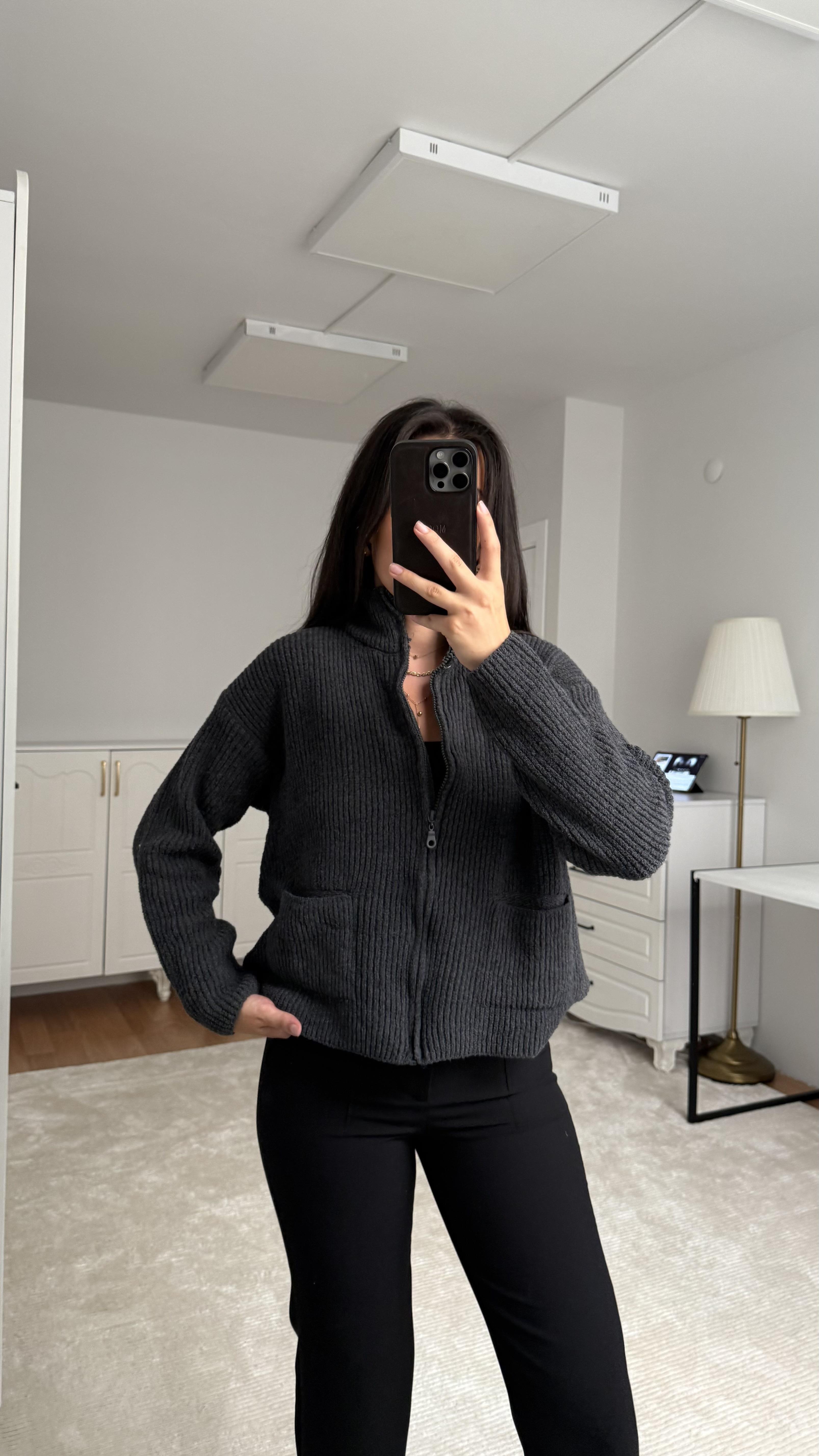 Antrasit Oversize cepli örme hırka