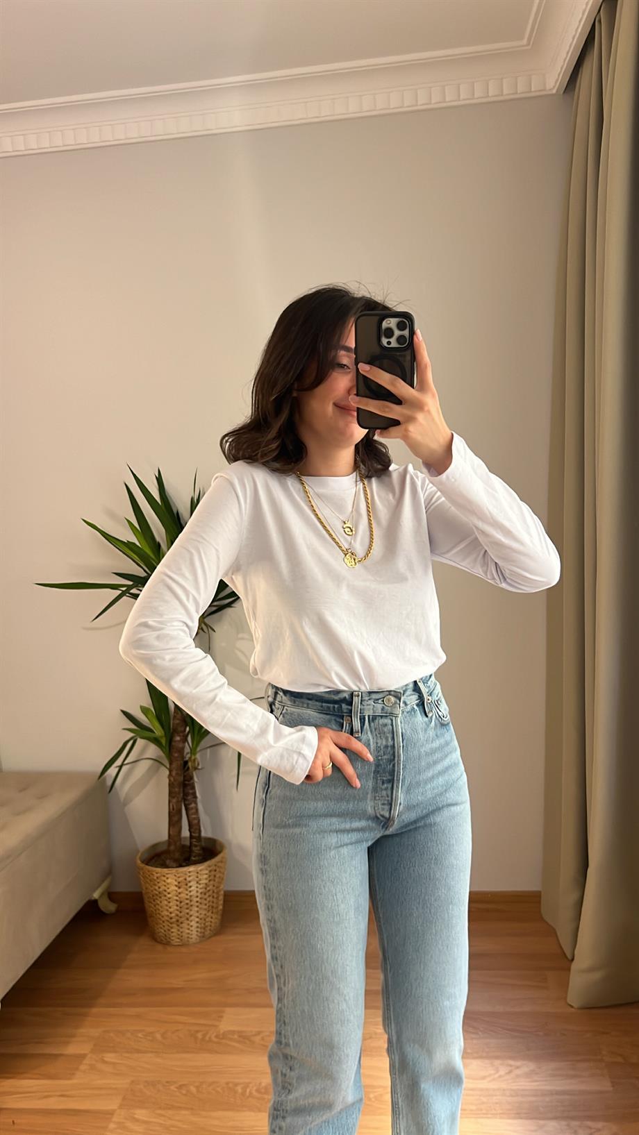 BEYAZ BASIC UZUN KOLLU TİŞÖRT 