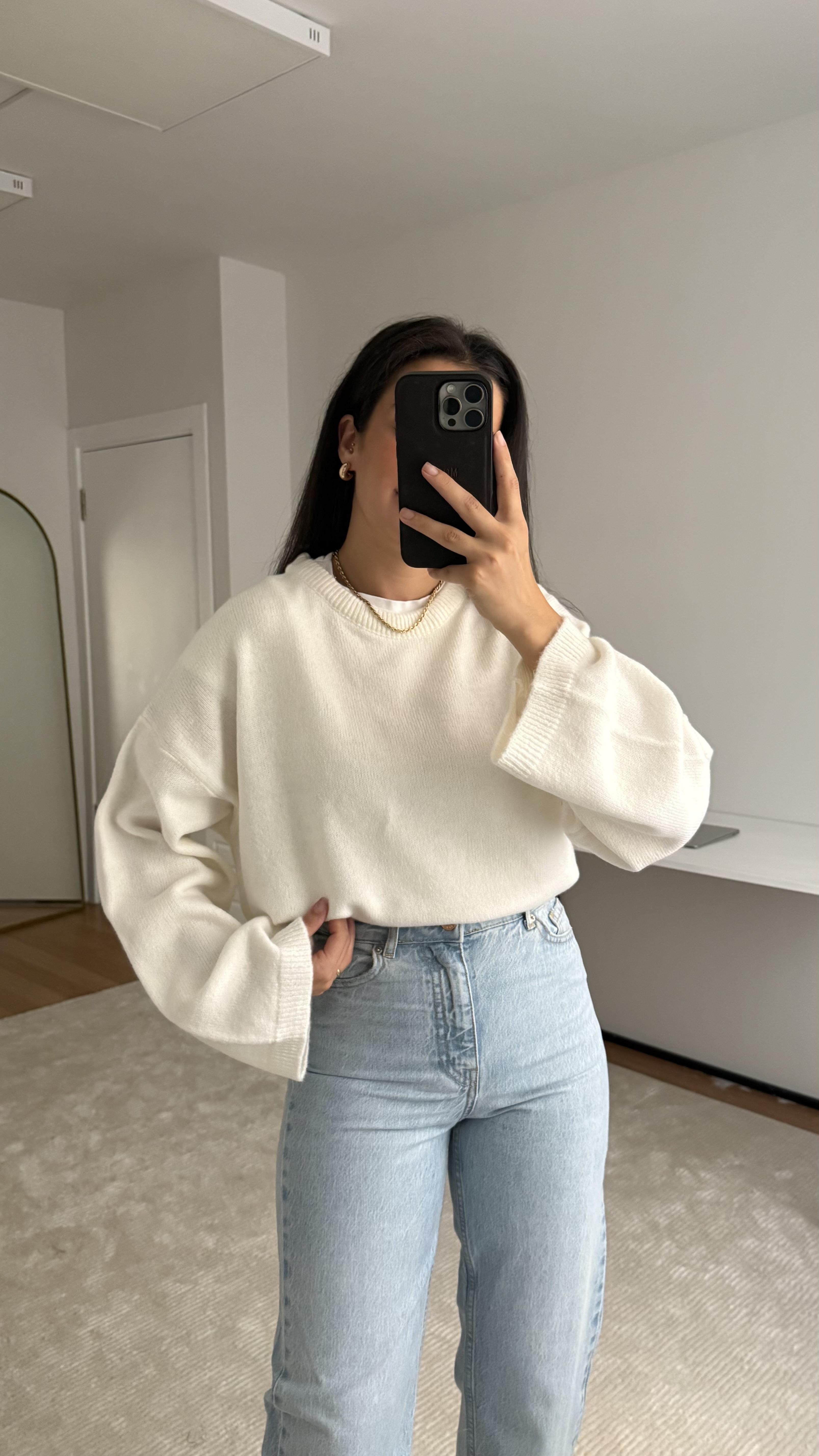 Beyaz Bisiklet Yaka Oversize Triko Kazak