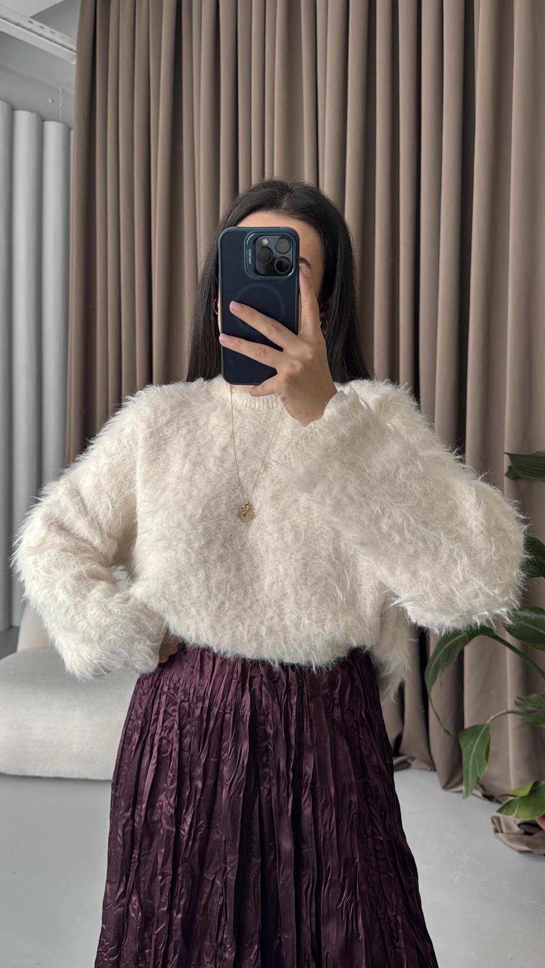 Beyaz Tiftik Karışımlı Kazak