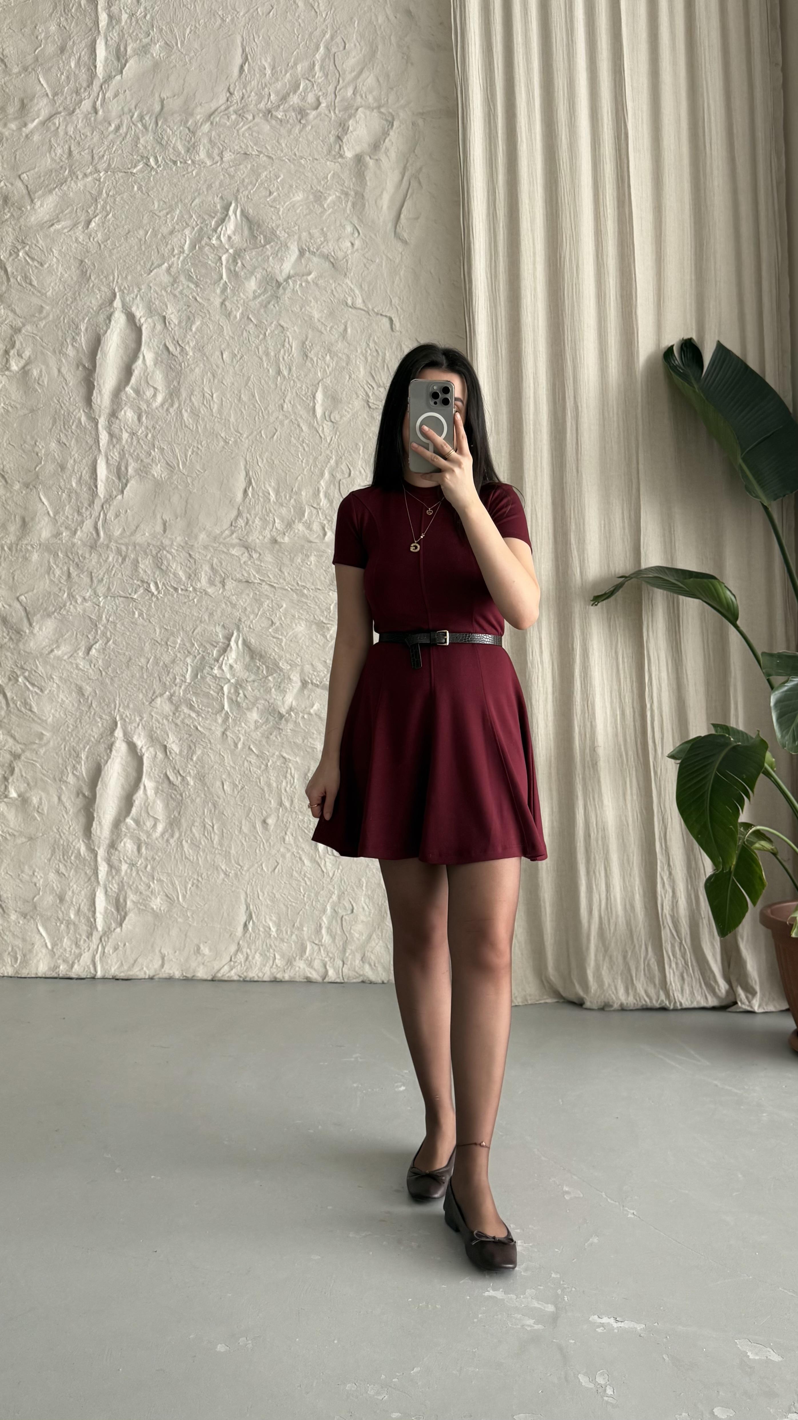 Bordo Dikiş Detaylı Kloş Elbise