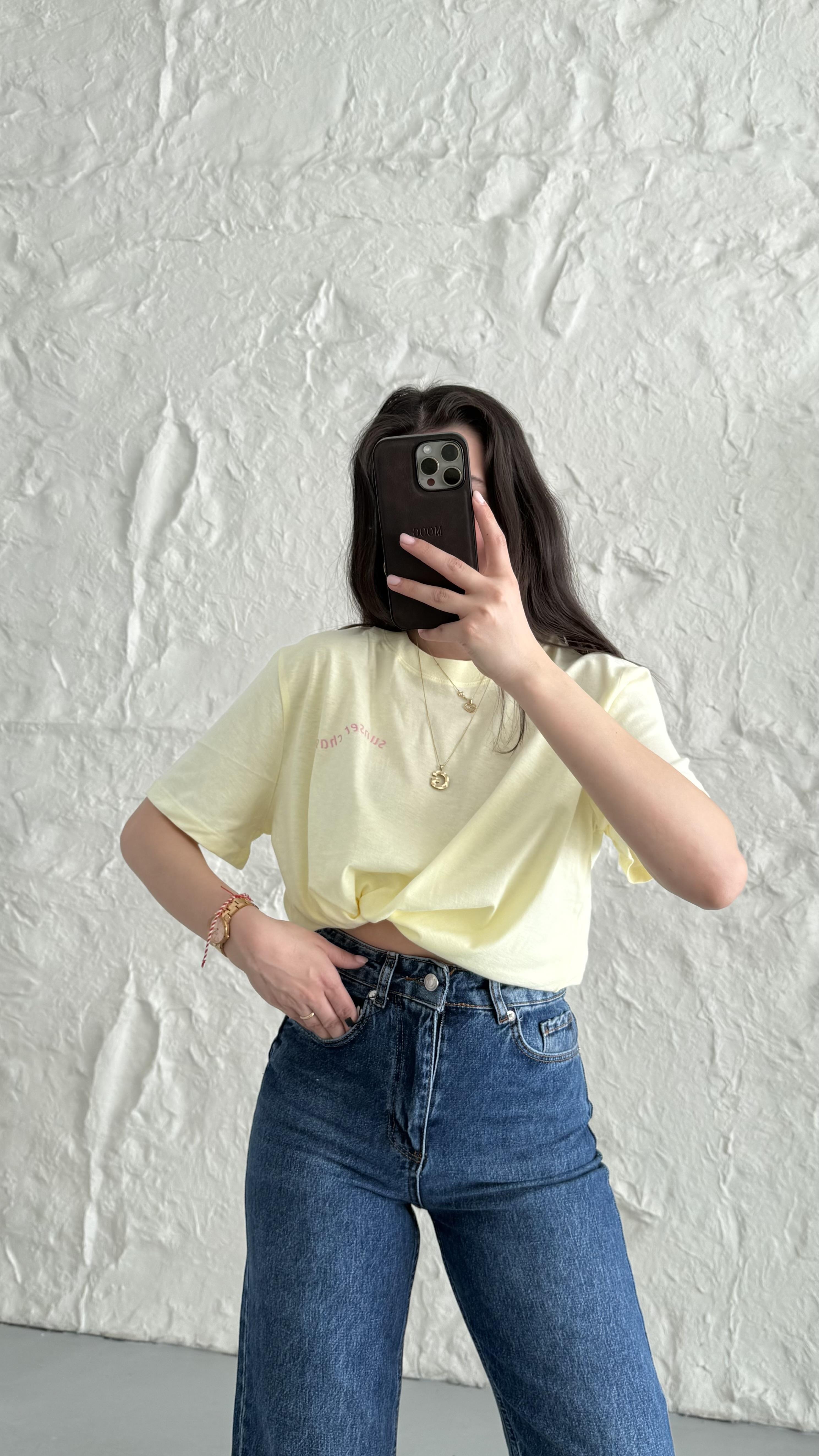 Butter Yellow Basıc Tişört 