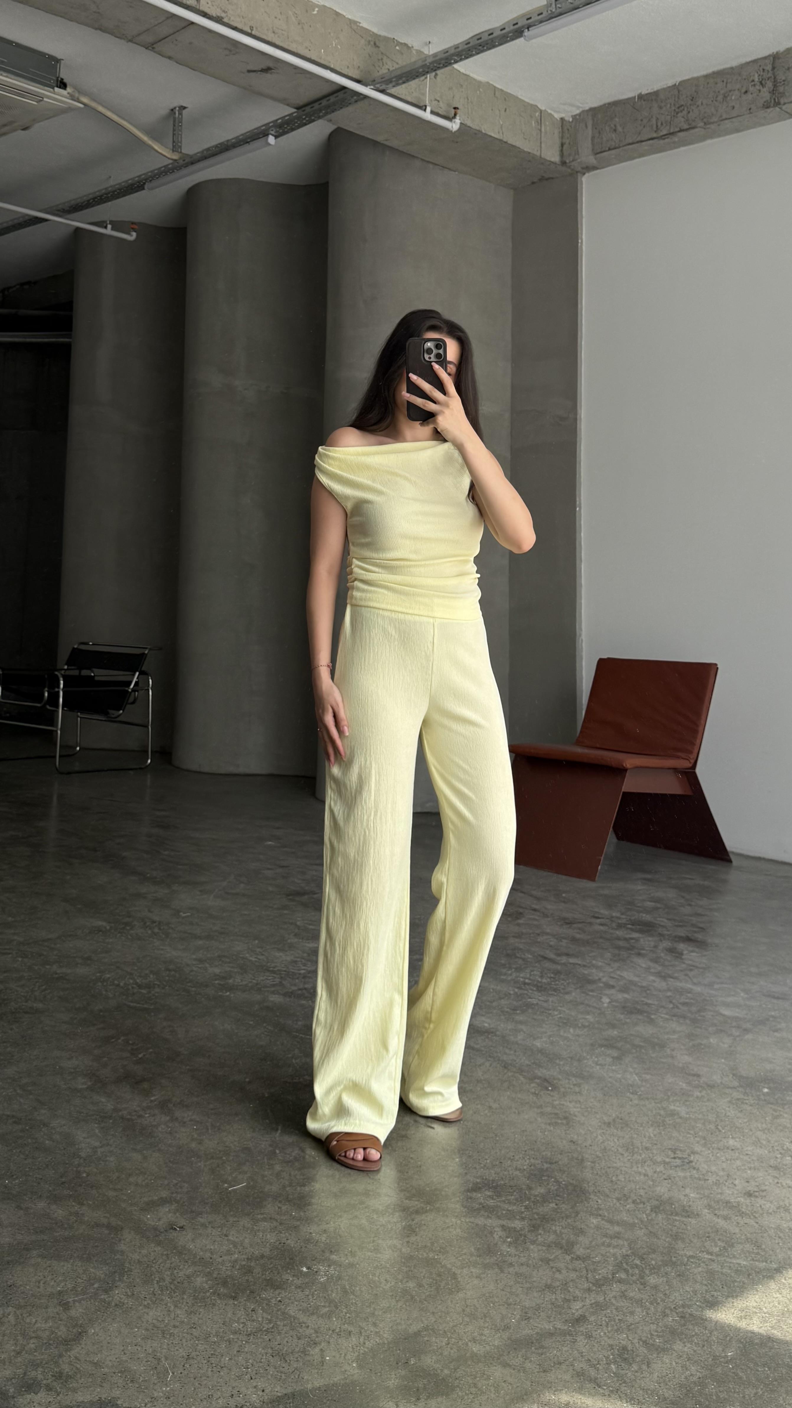 Elegant Sarı Yan Büzgülü Crop Takım