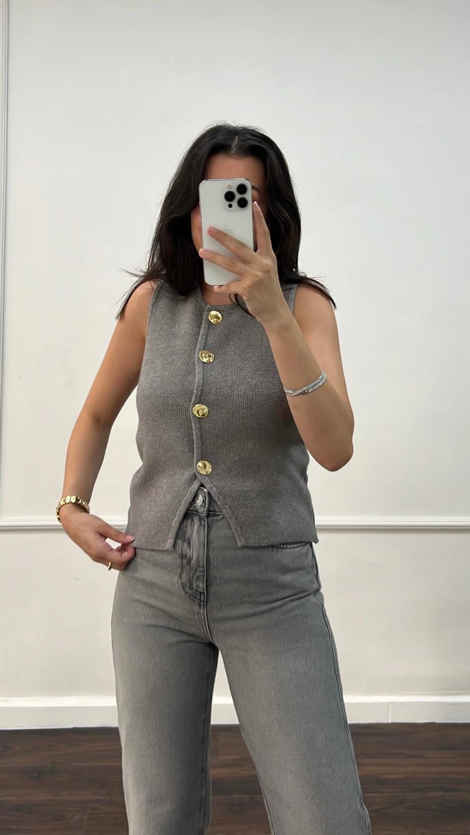 Gri Düz Renk Triko Yelek