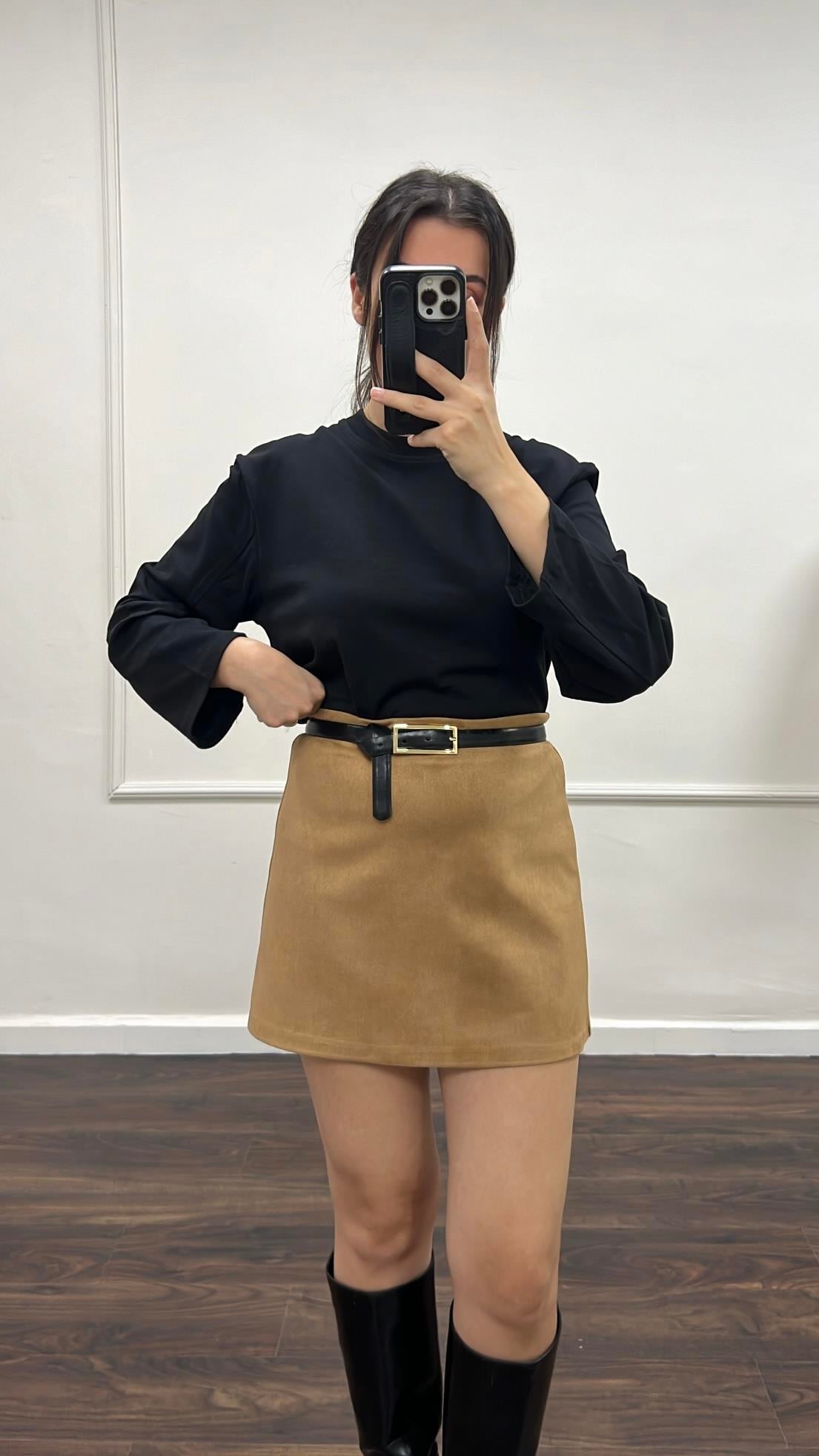 Mad Siyah Dikiş Detay Uzun Kollu Basıc Tişört