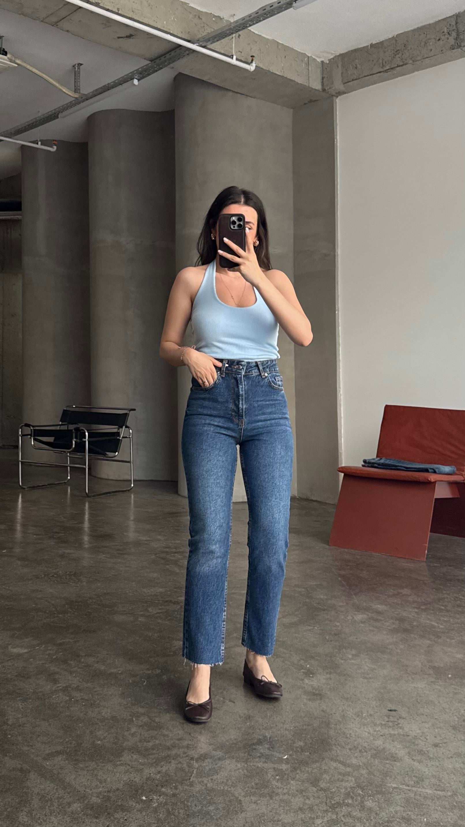 Marka Koyu Mavi Slim Straight Jean