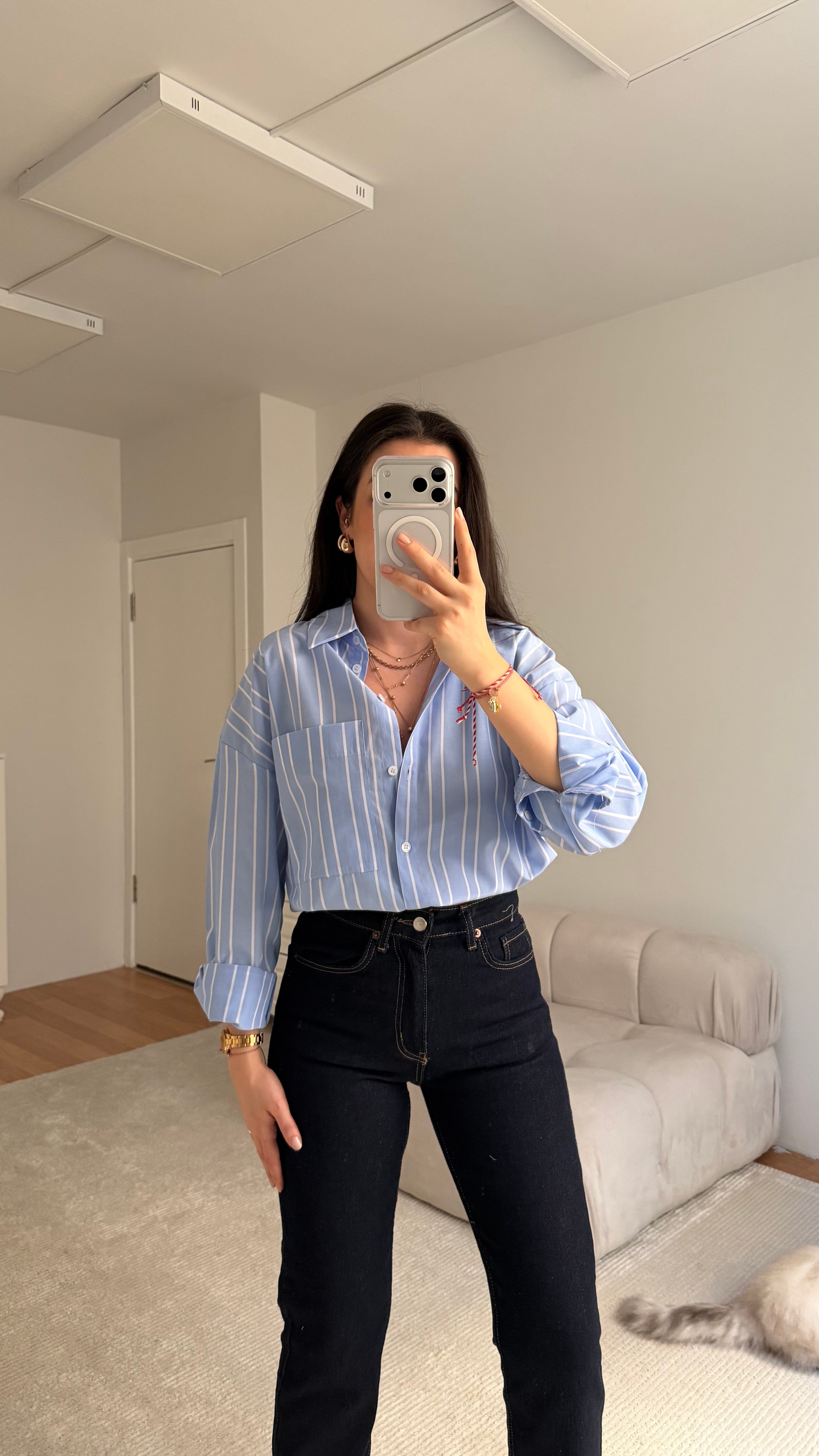 Marka Mavi Oversize Beyaz Çizgili Gömlek 