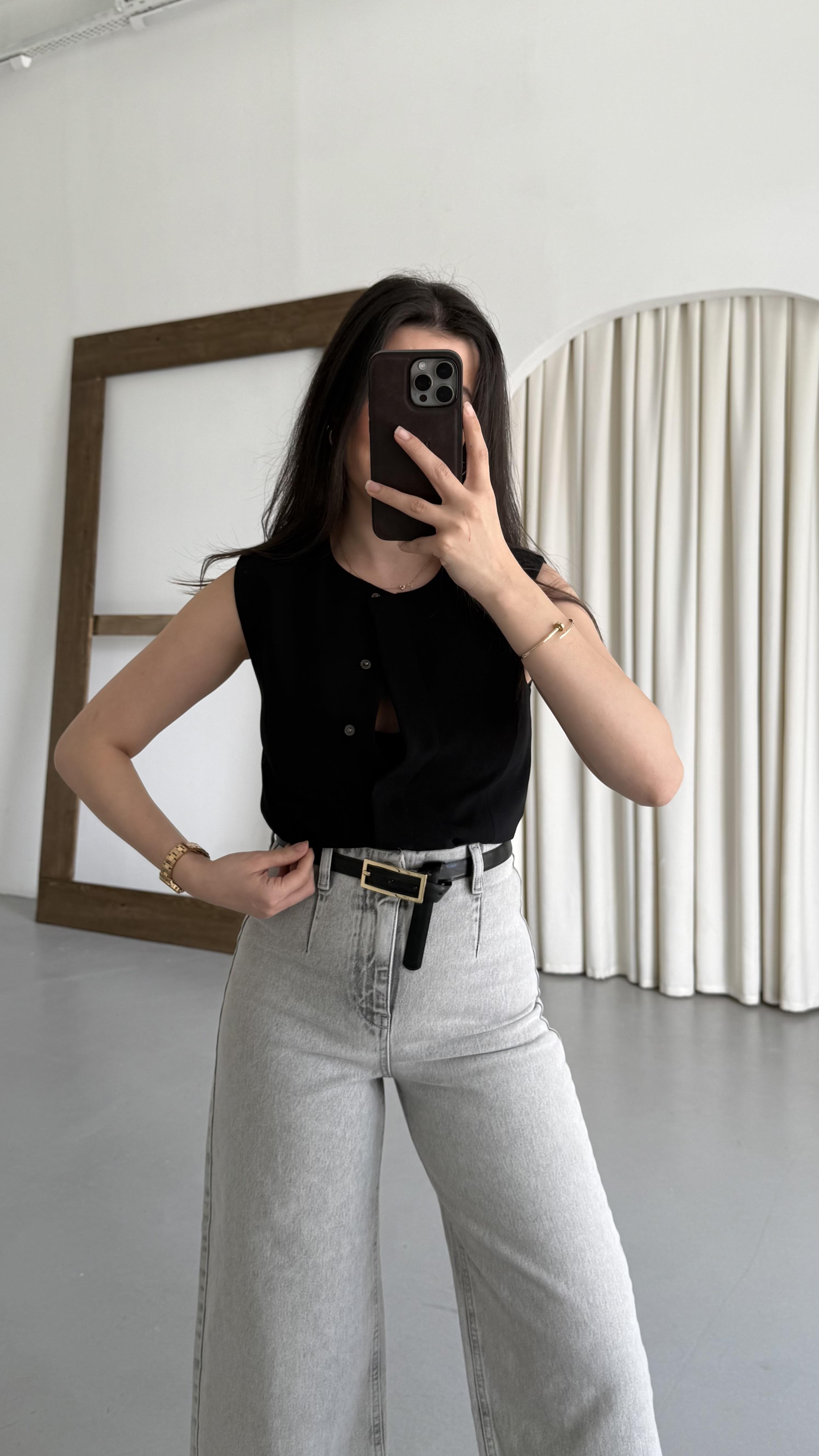 Marka Siyah Gizli Çıtçıtlı Yelek