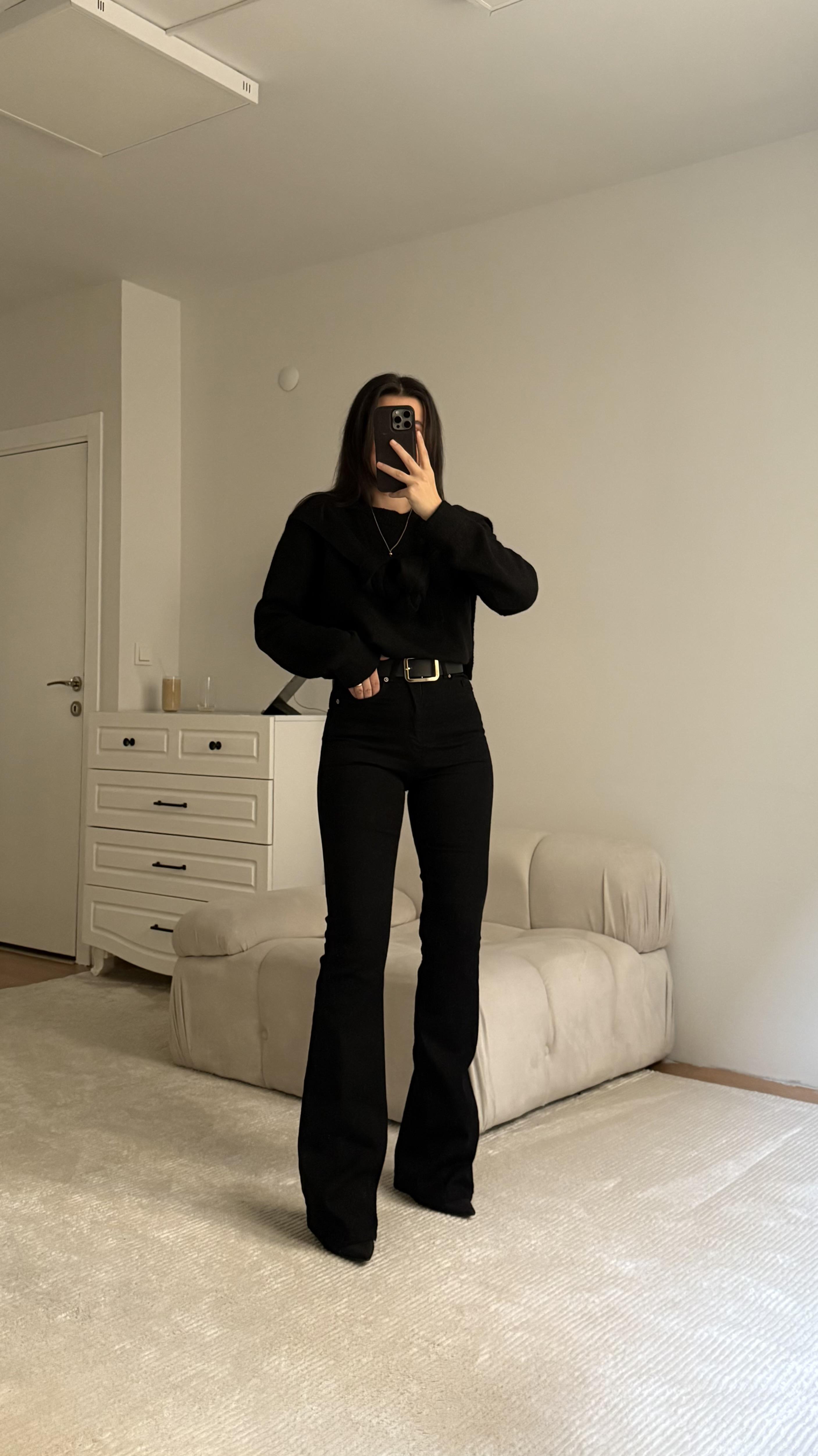 Marka Siyah Yüksek Bel Flare Jean