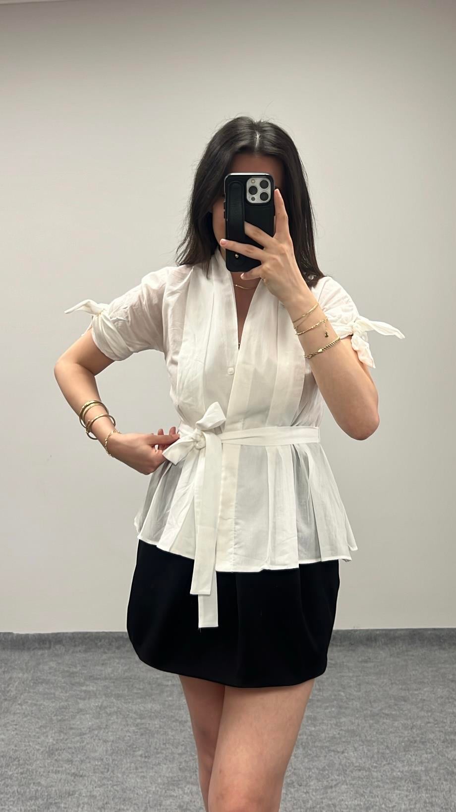 Marka Tasarım Kuşak Detay Gömlek