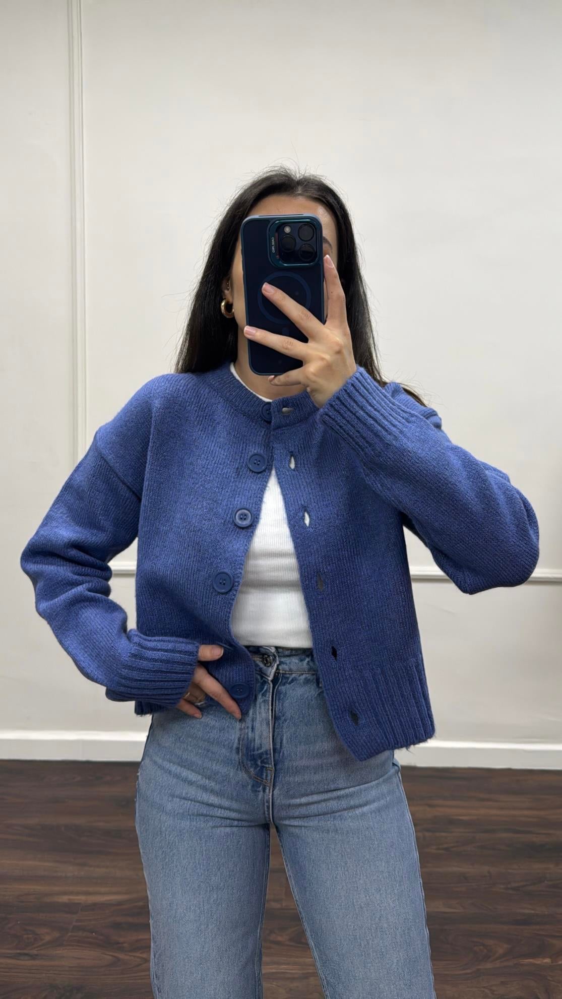 Mavi Yumuşak Triko Hırka