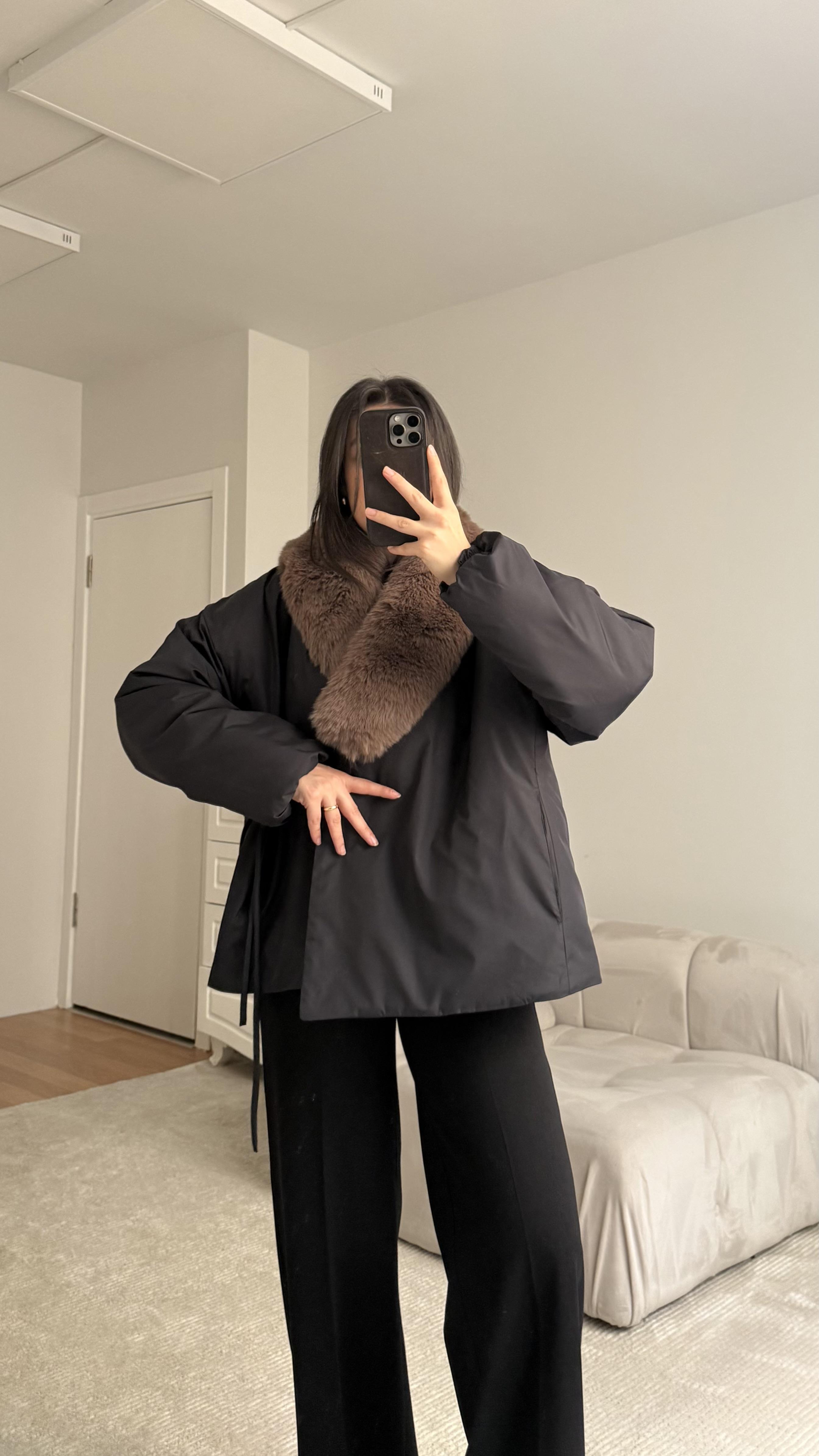 Siyah Kimono Tarz Kürklü Şişme Mont