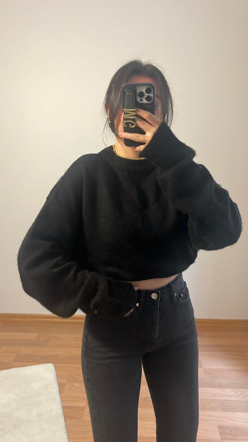 SİYAH YUMUŞAK ÖRGÜ KAZAK