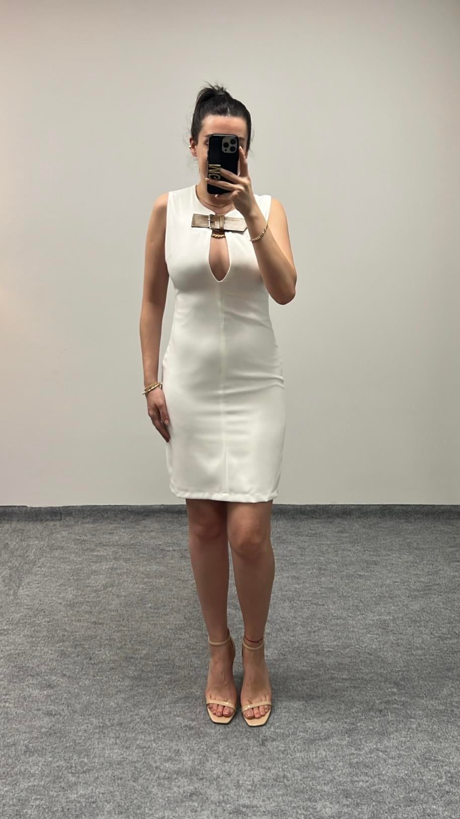 ZARA MODEL KEMER DETAY BEYAZ ELBİSE