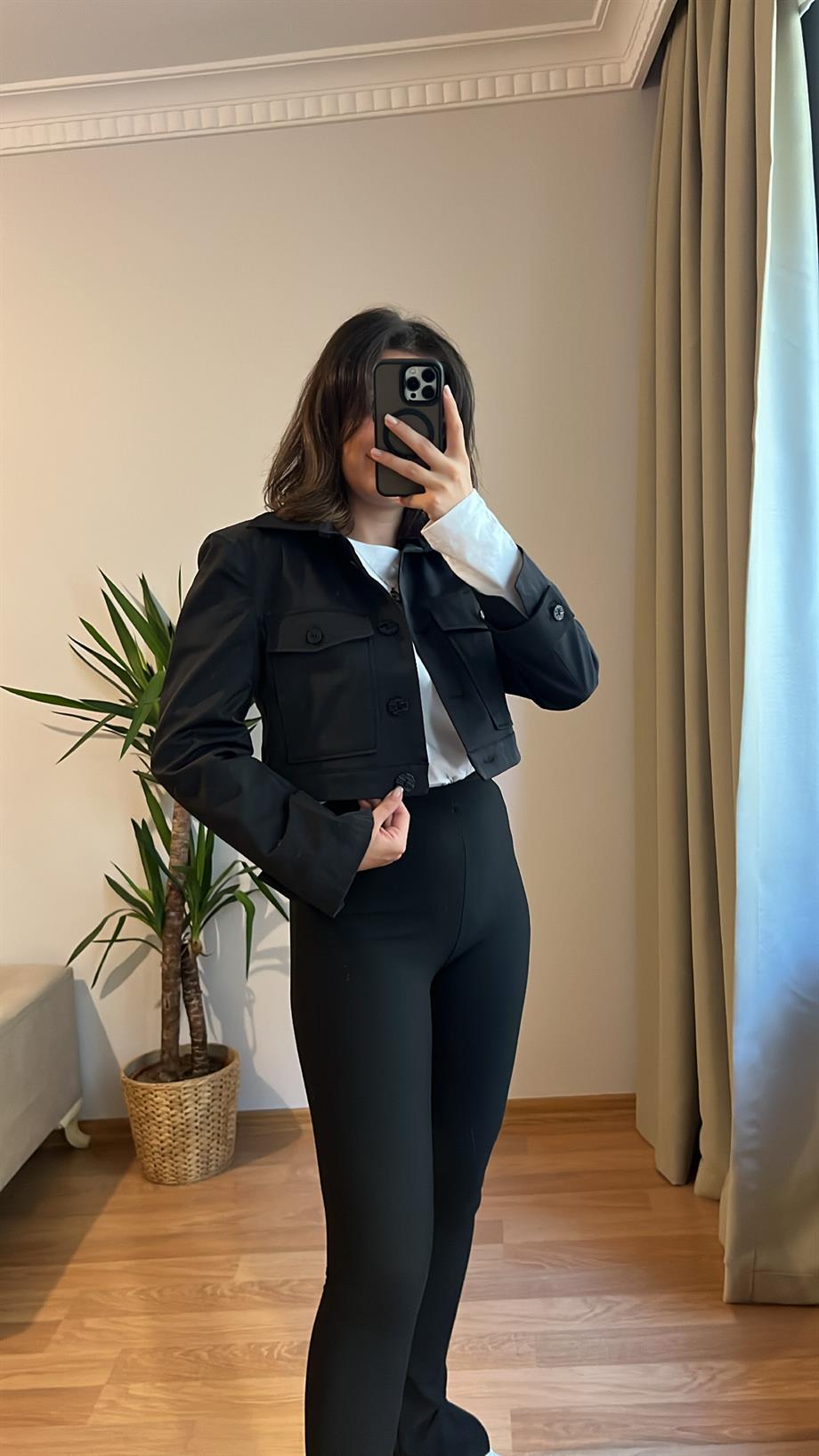 ZR SİYAH CEP DETAY CROP CEKET