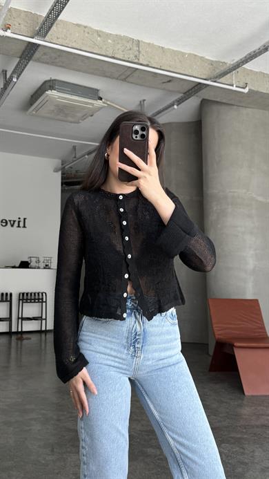 Marka Siyah İşlemeli Ajurlu Hırka