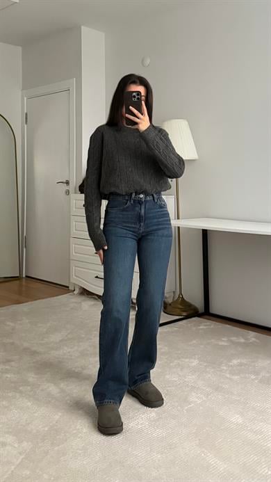 MN Mati Koyu Mavi Düz Kesim Jean