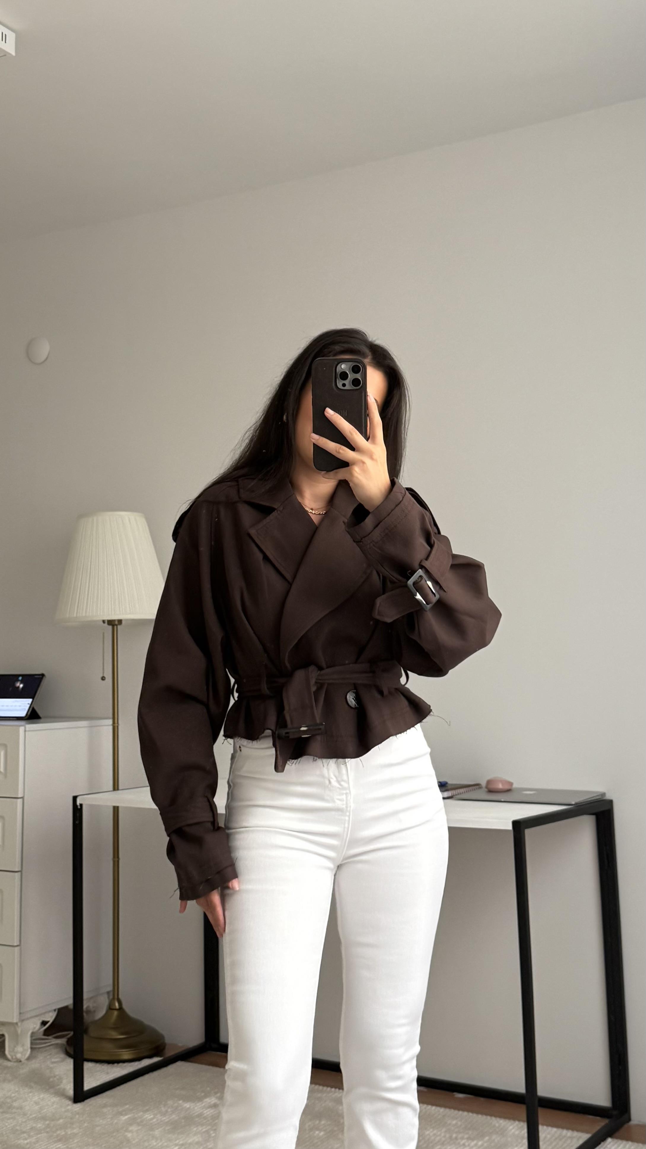 Acı Kahve Kısa Kemerli trençkot