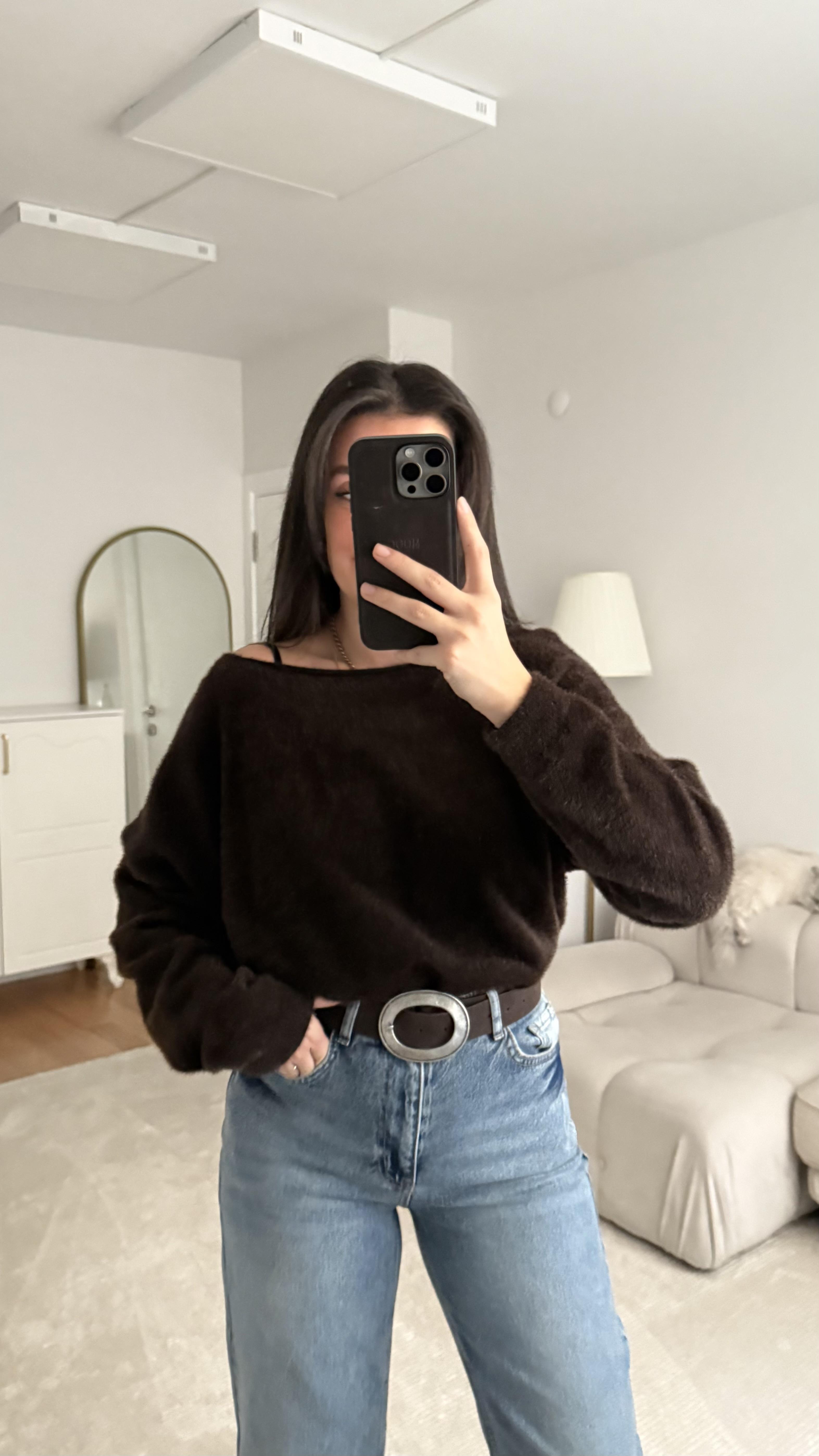 Acı Kahve Sakallı Örme Geniş Yaka Kazak