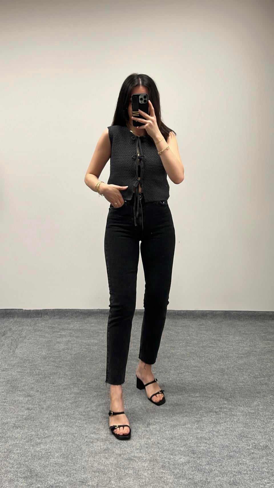 Adet Siyah Slım Straıght Jean 