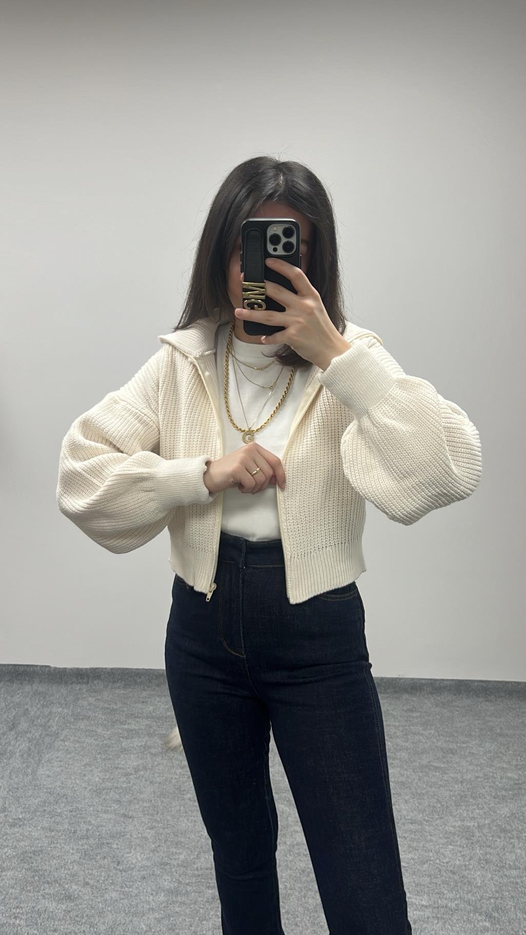 ALES EKRU SELANİK ÖRME HIRKA