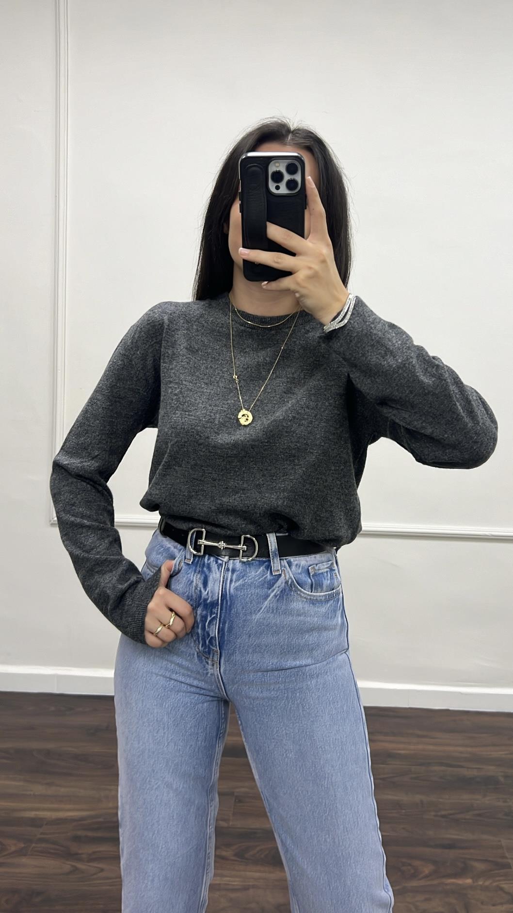 Antrasit Yumuşak Dokulu İnce Triko Kazak