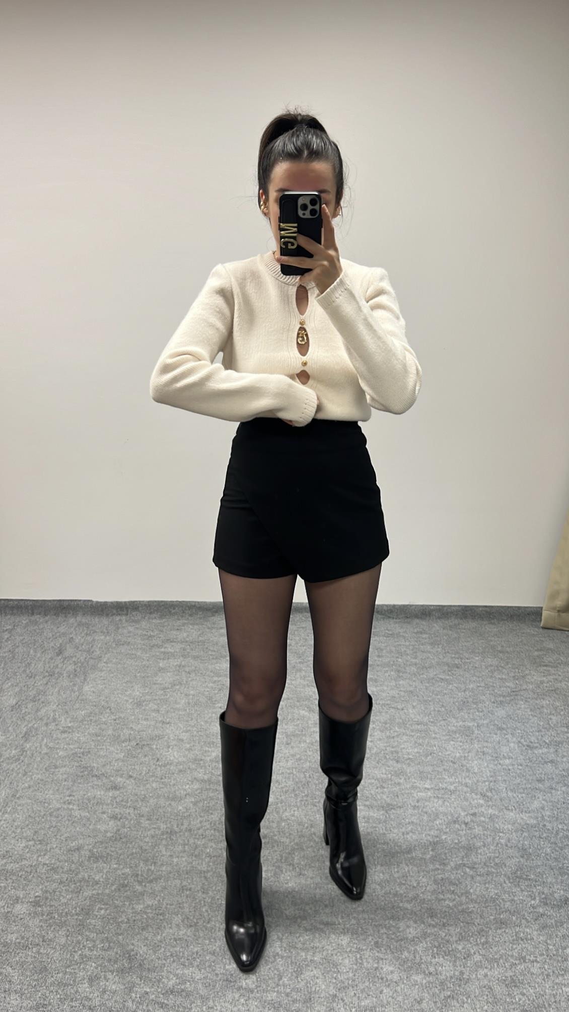 ASİMETRİK SİYAH ŞORT ETEK