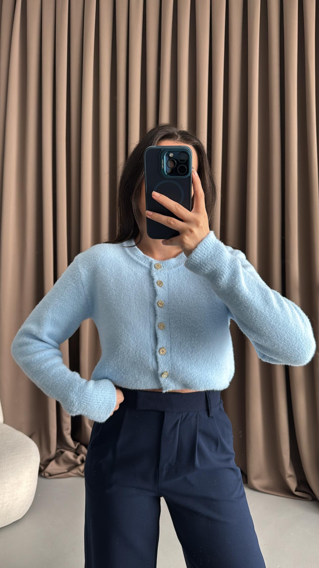 Bebek Mavi Mini Taş Düğme Detaylı Yumoş Hırka