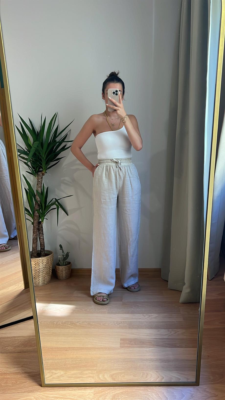 BEJ2 BELİ BÜZGÜLÜ GENİŞ PAÇA STRAİGHT FIT KETEN PANTOLON