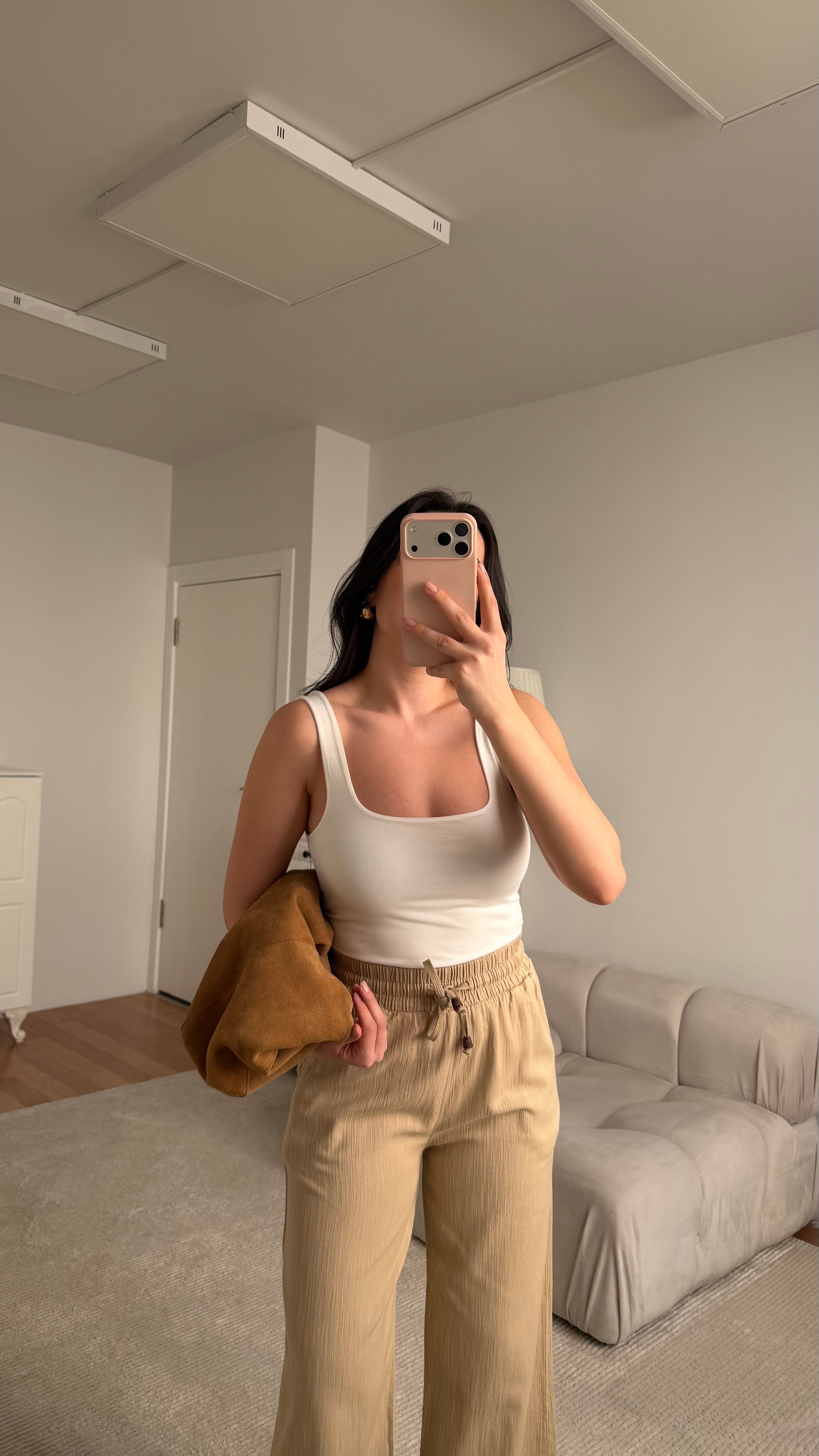 Beyaz Kare Yaka Bluz 