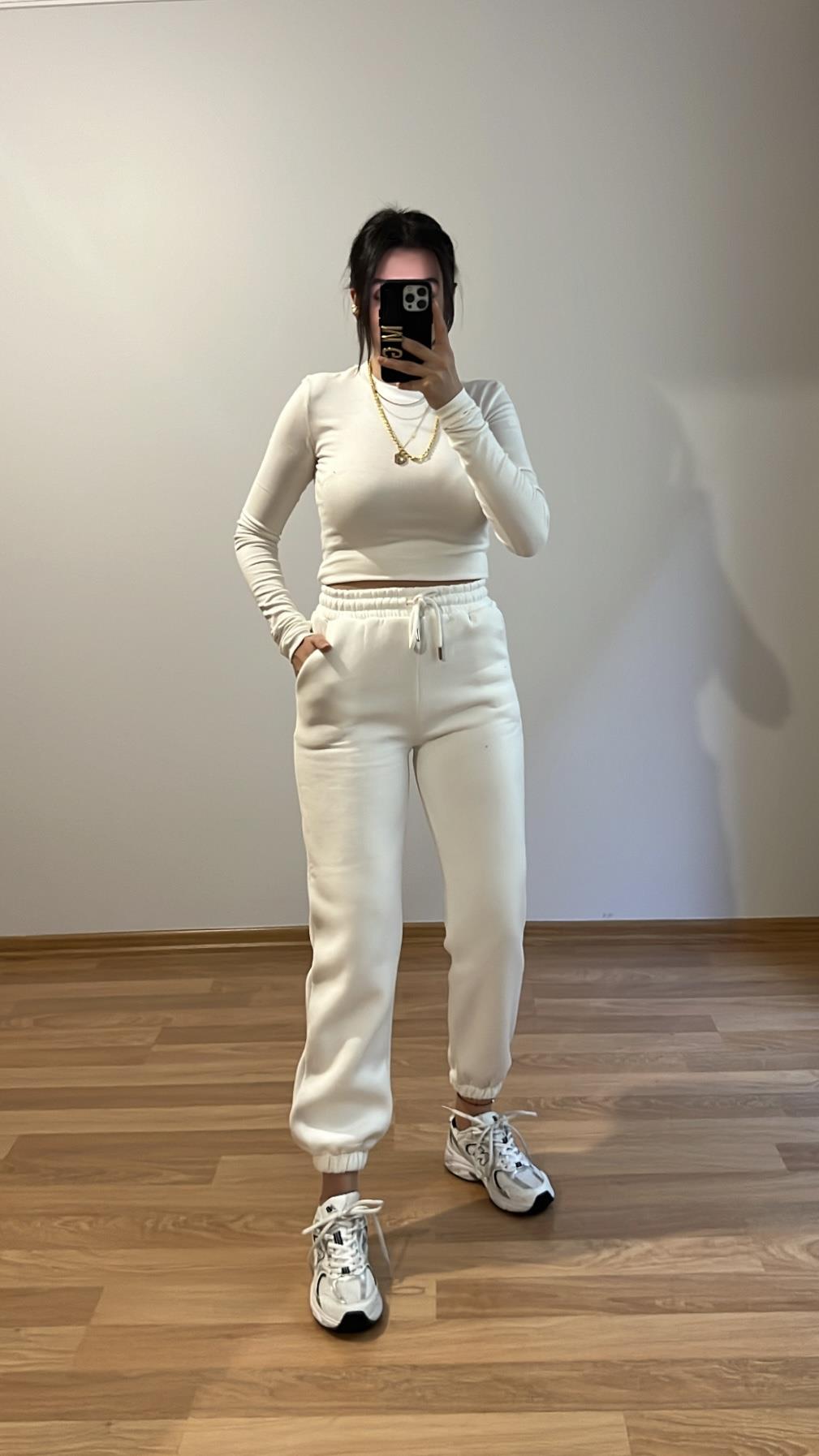 BEYAZ ÜÇ İPLİK ŞARDONLU JOGGER