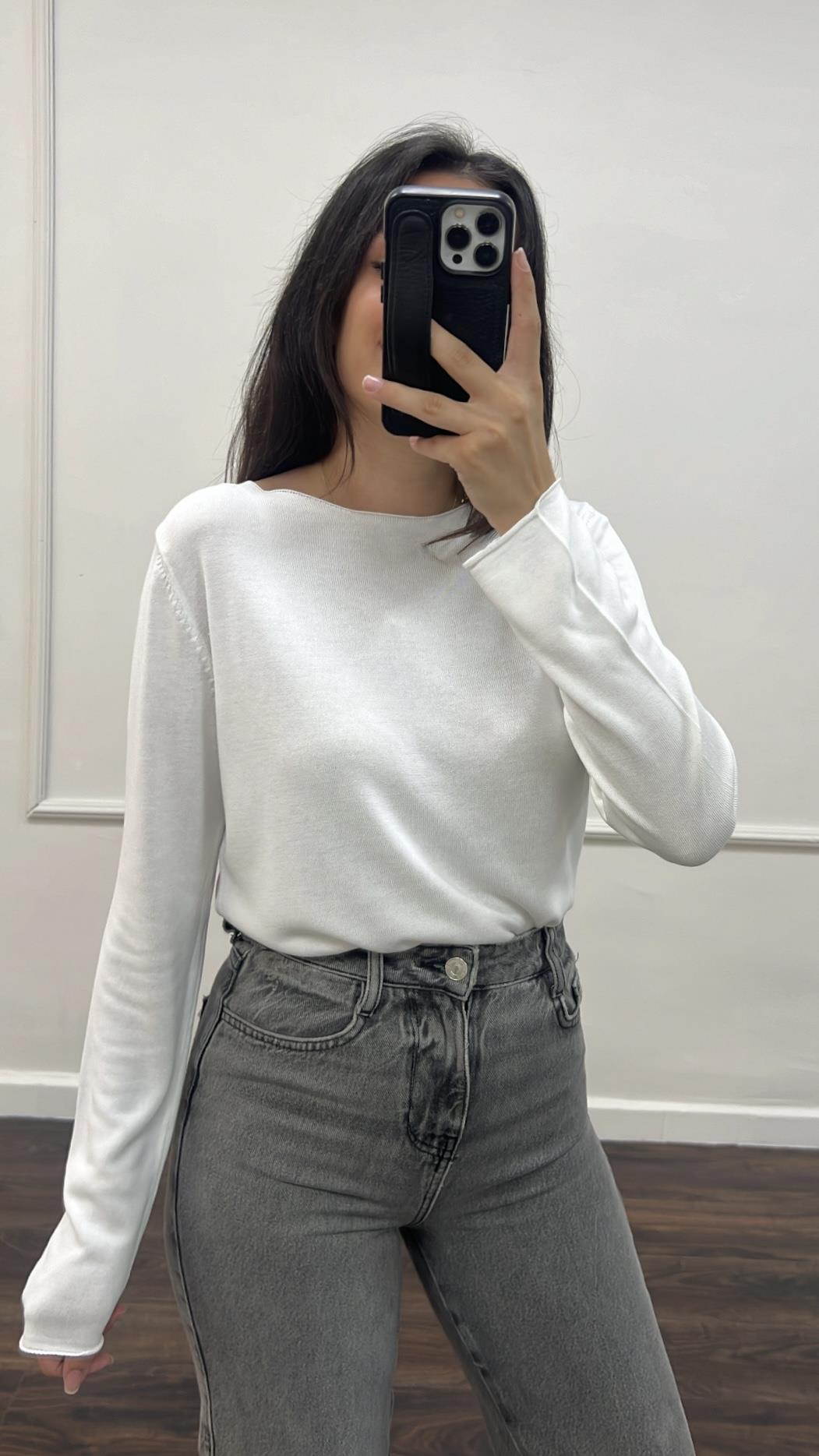 Beyaz Uzun Kollu İnce Triko Bluz