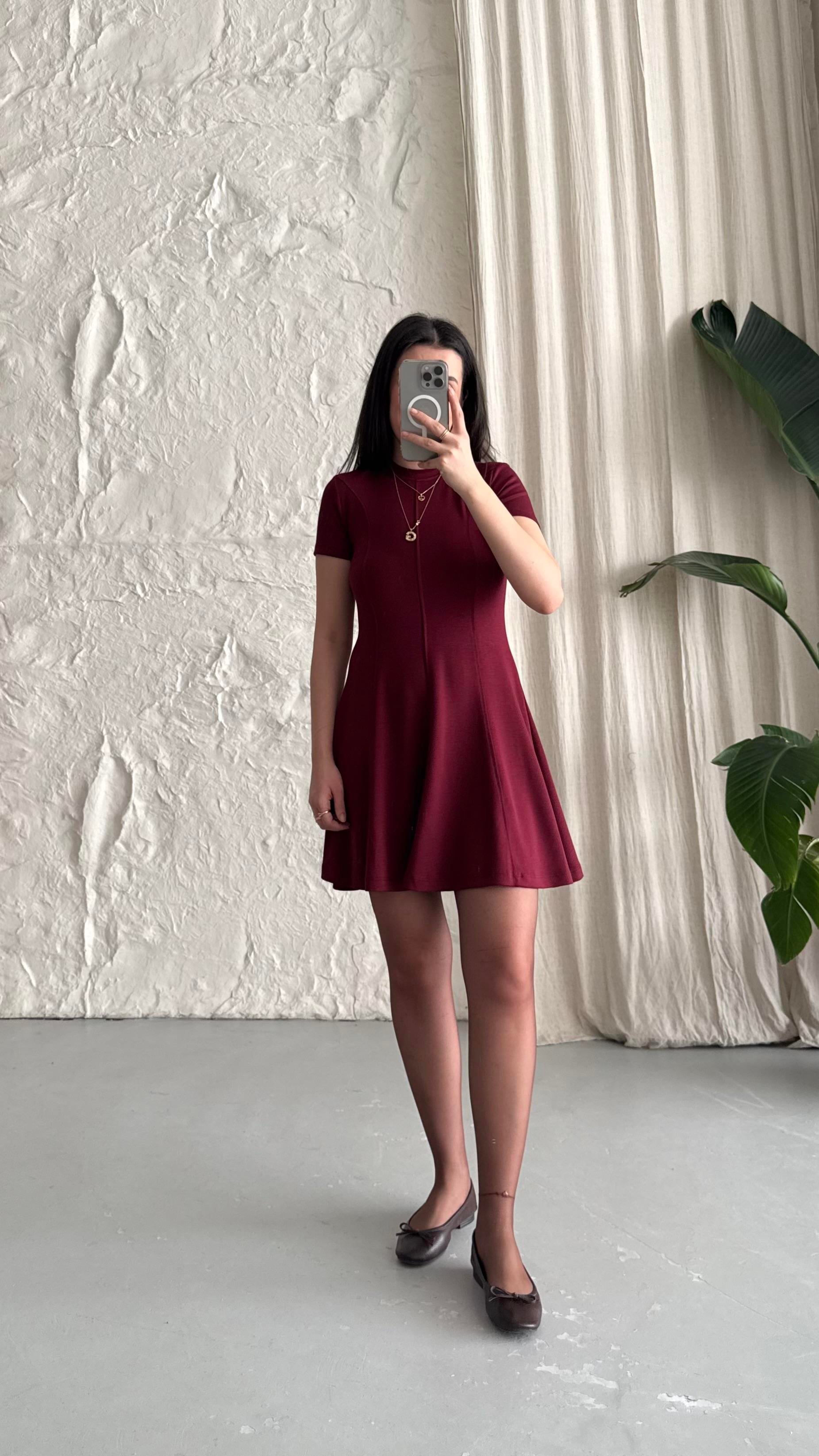 Bordo Dikiş Detaylı Kloş Elbise