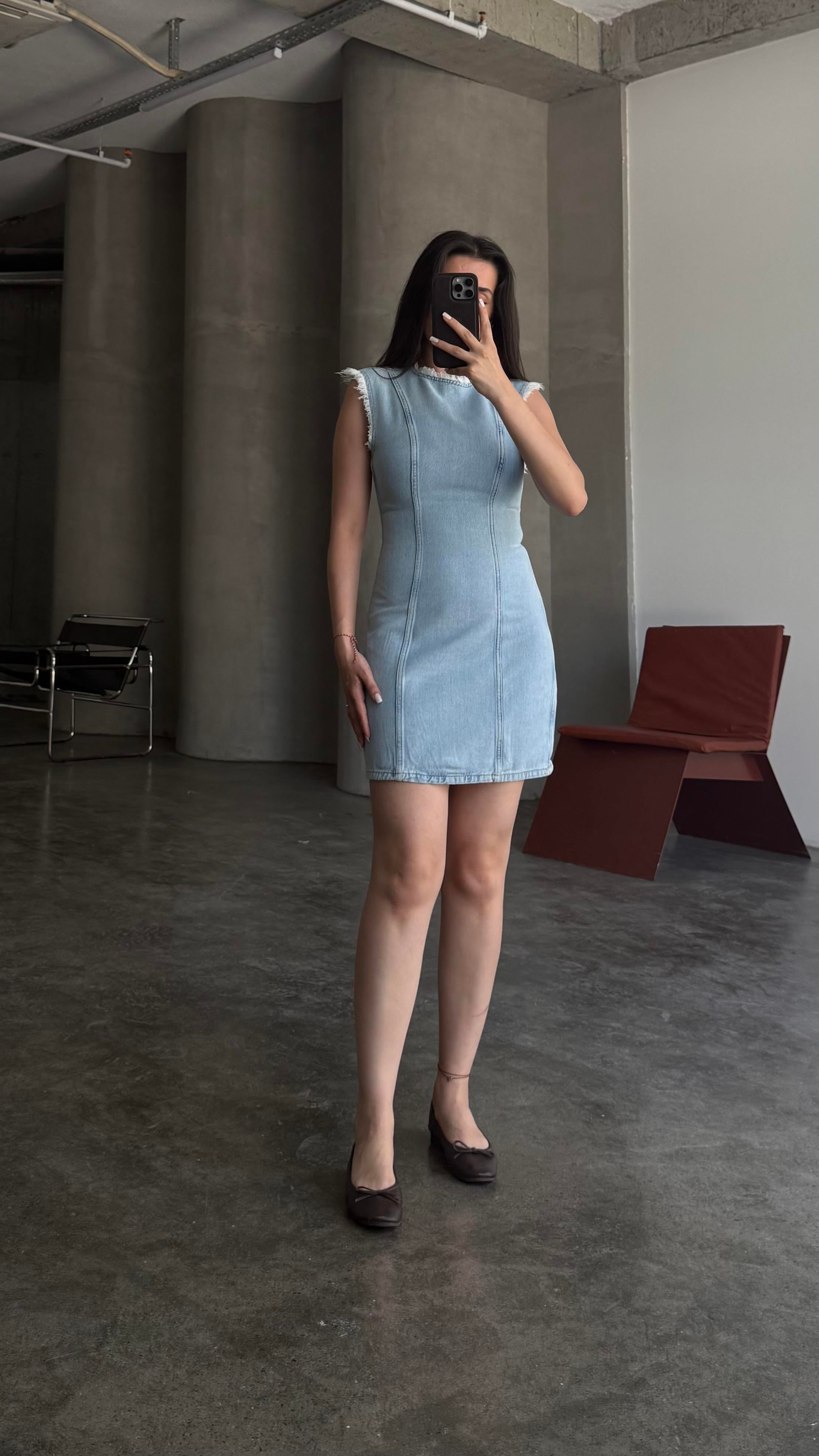 Cas Kol Yaka Püskül Detaylı Denim Elbise
