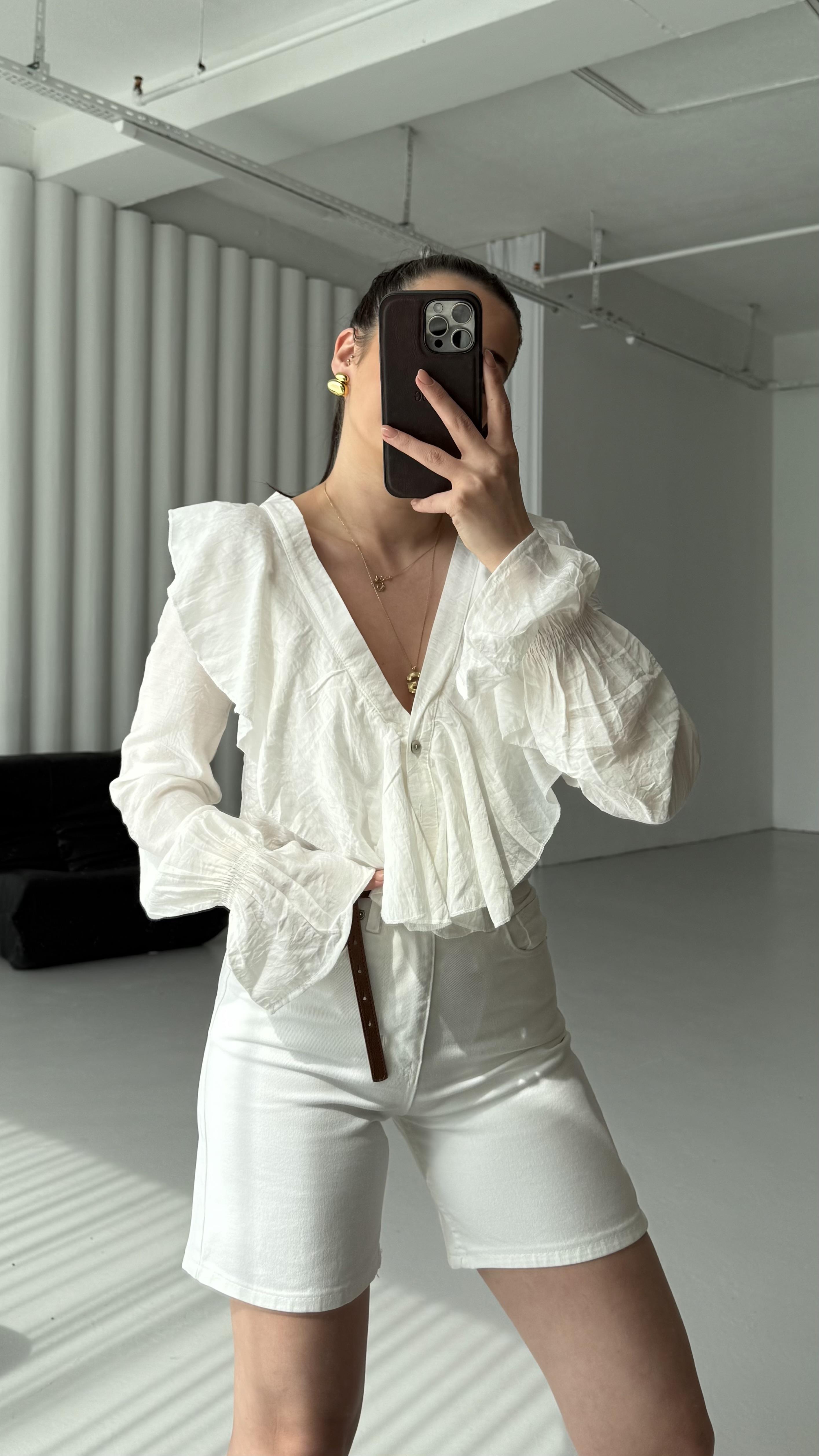 Dk Beyaz Fırfırlı Gömlek