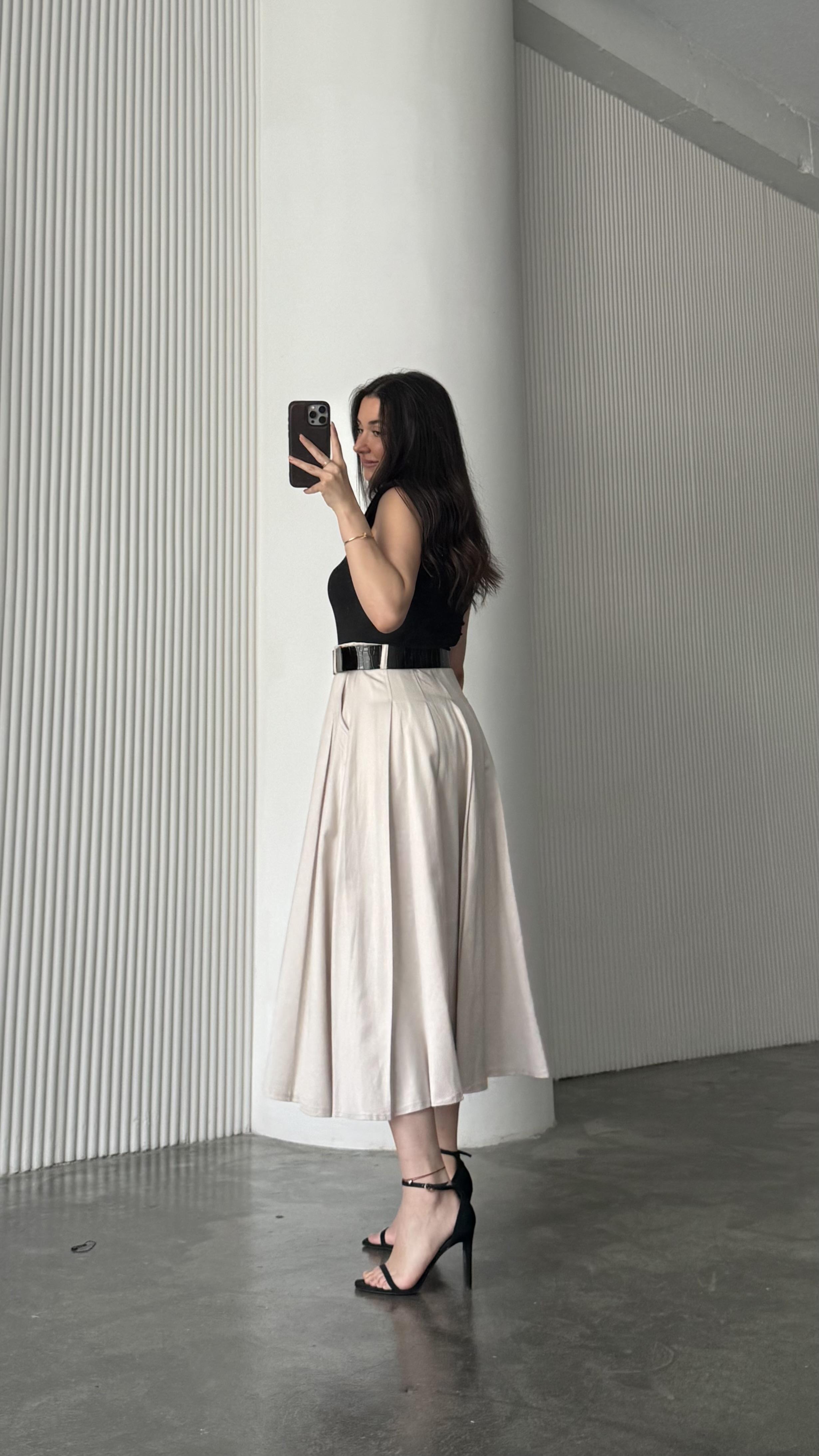 DK Vatkalı Kemer Aksesuarlı BeJ Midi Elbise