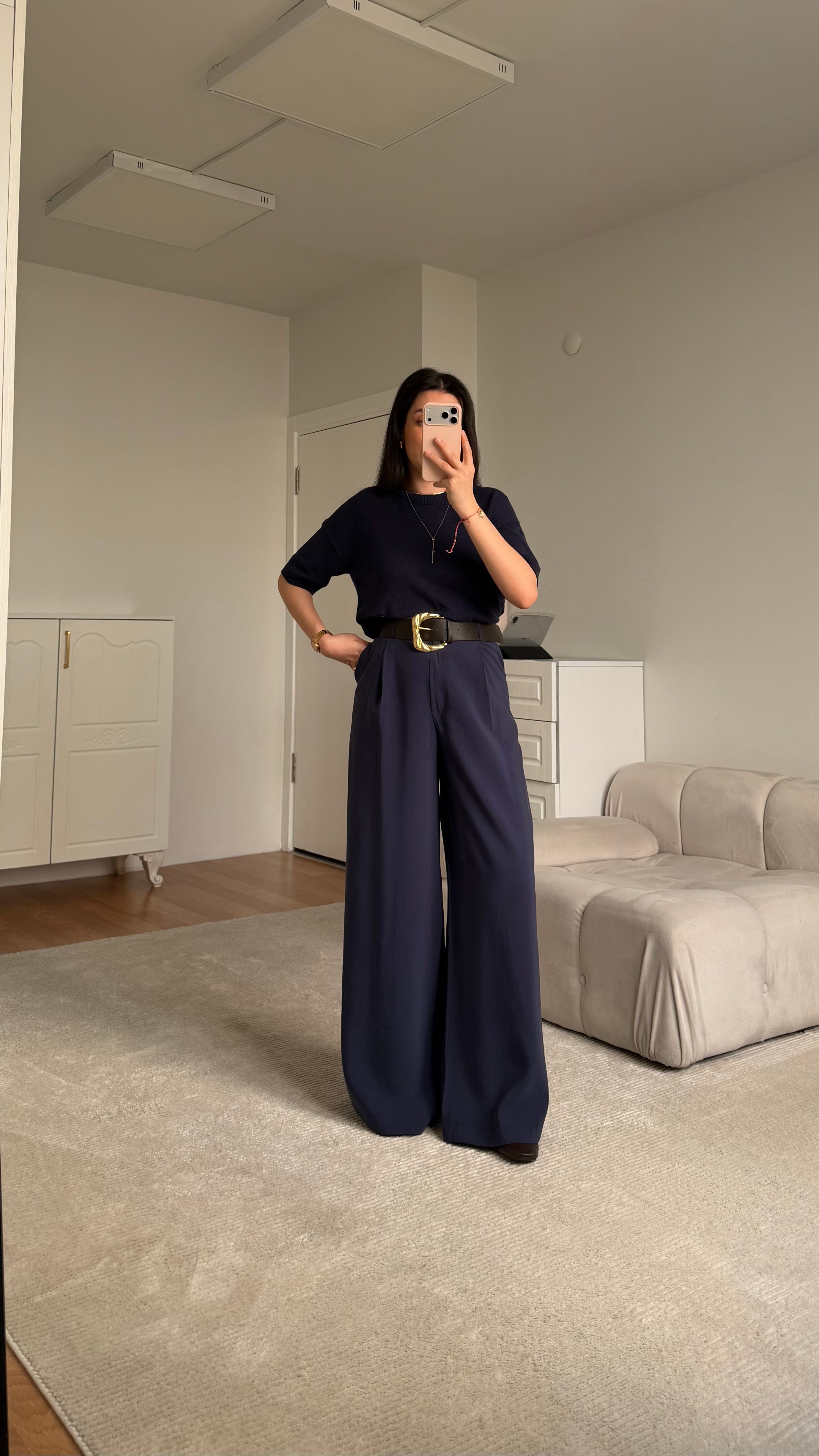 Elegant Lacivert Bol Paça Kemerli Pantolon