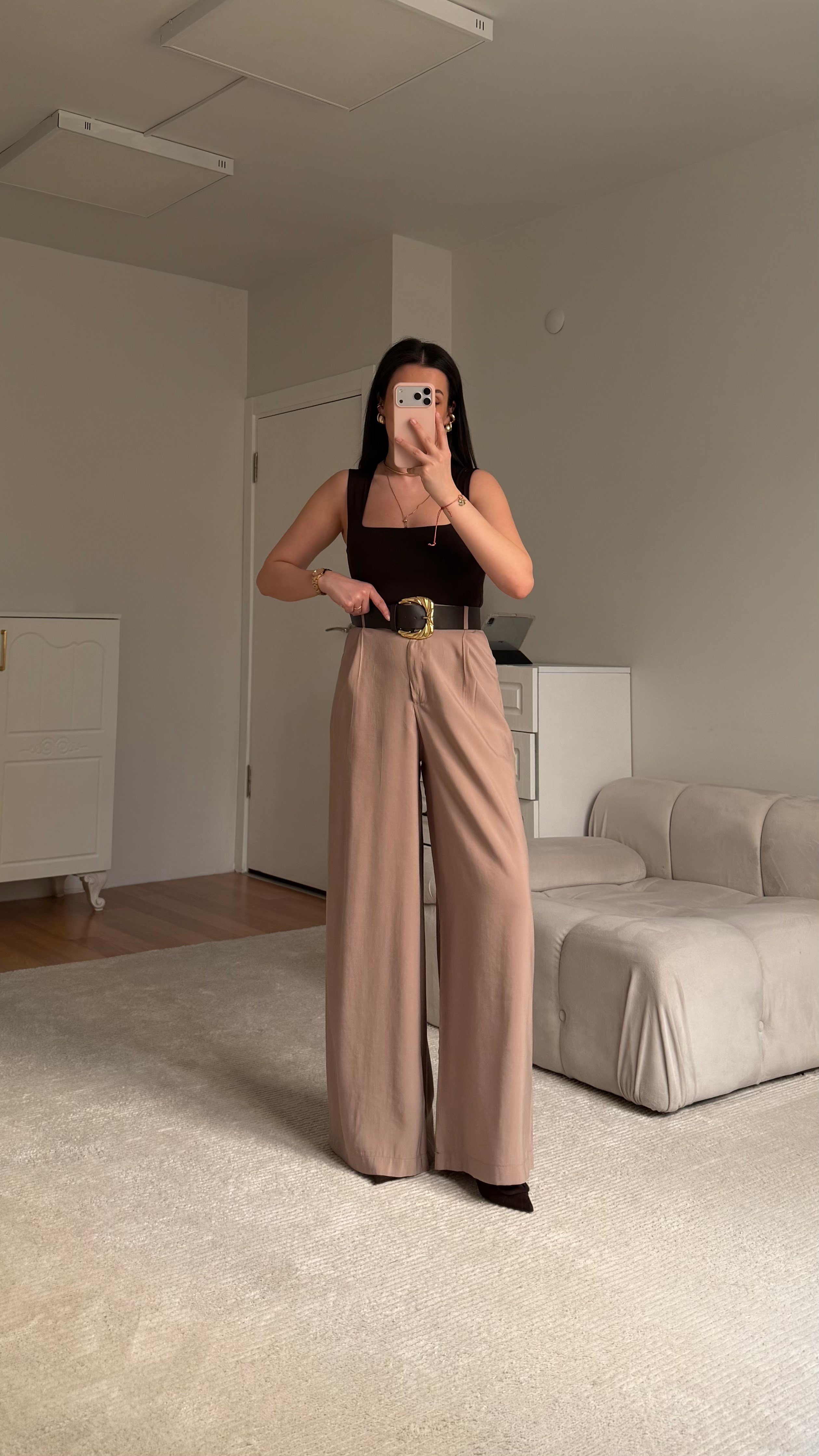 Elegant Vizon Bol Paça Kemerli Pantolon